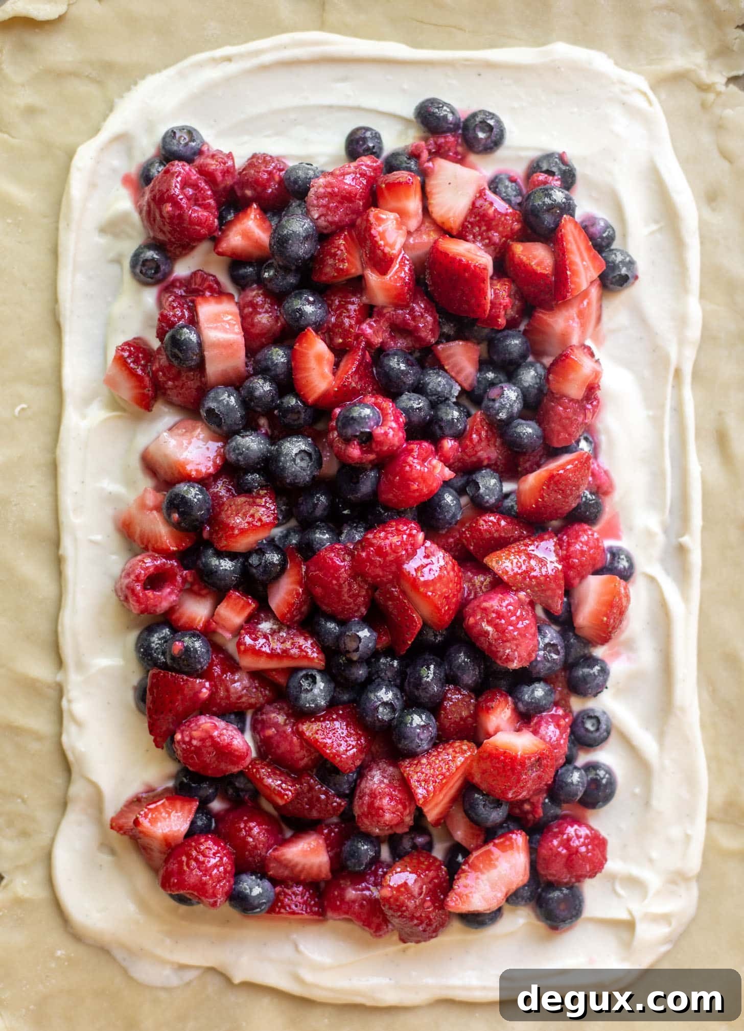 pie dough, cheesecake filling, berries