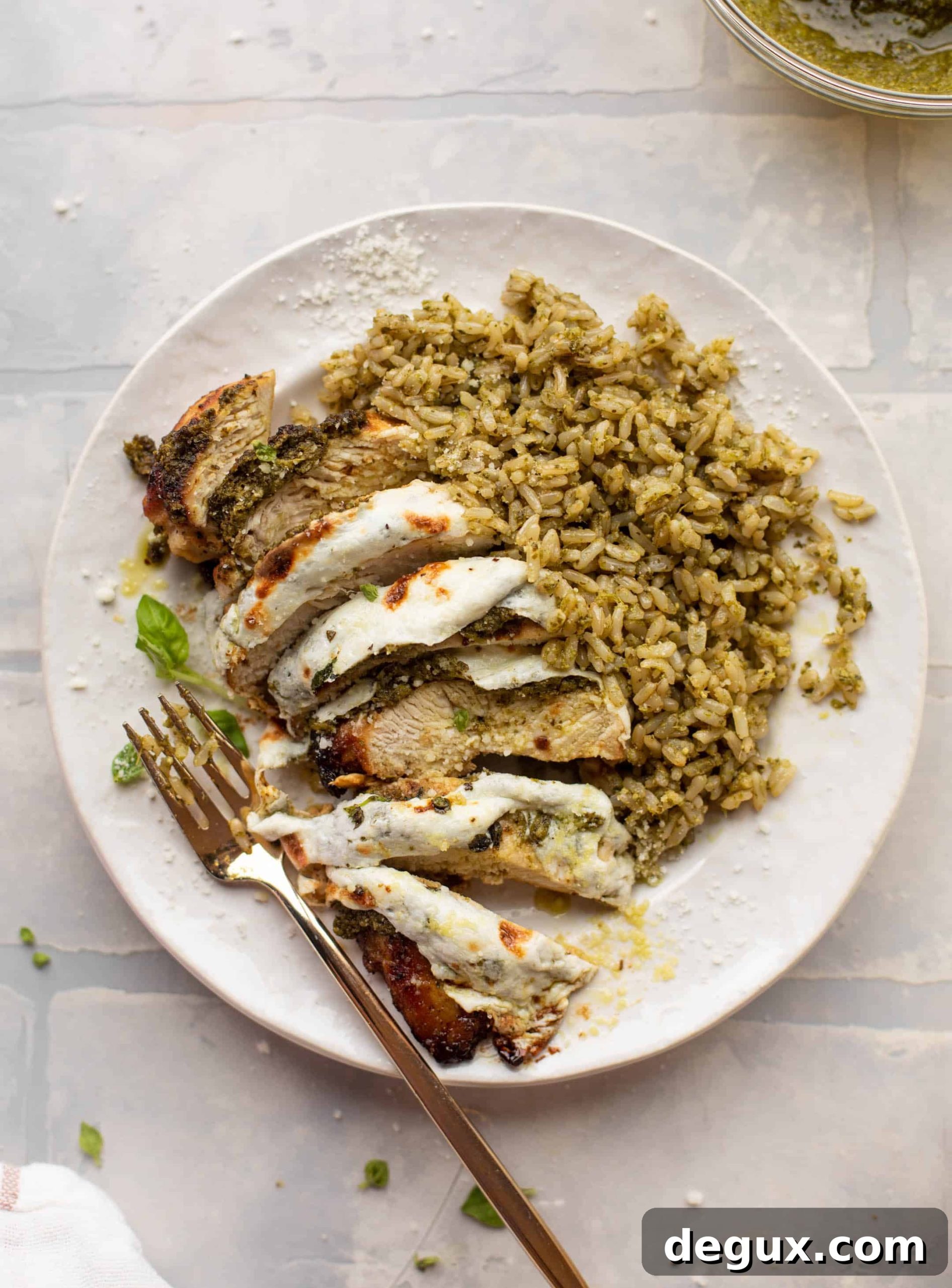 Pesto Melt Chicken Recipe: Savory Baked Chicken with Cheese 3 pesto melt chicken