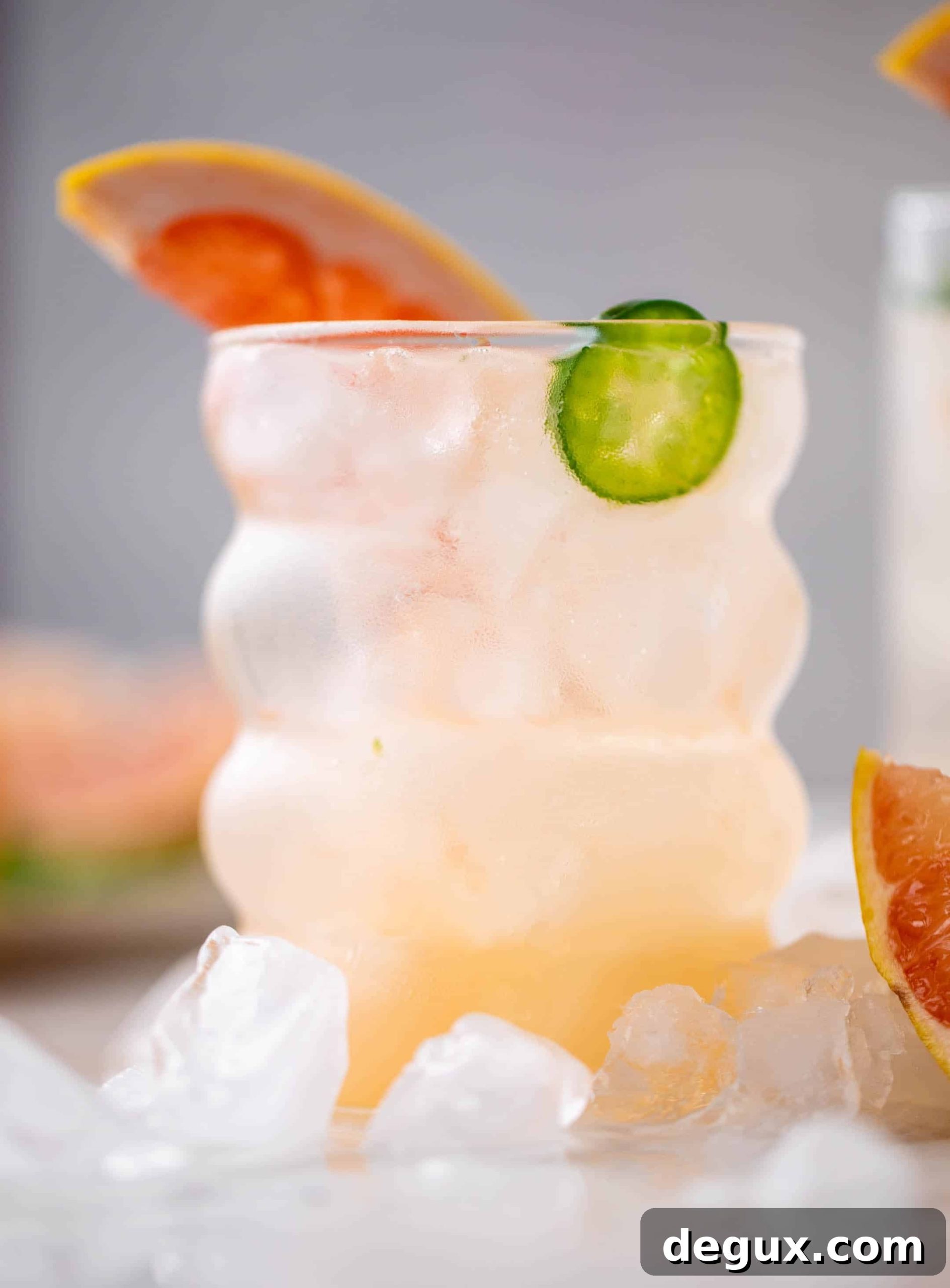 Spicy Grapefruit Tequila Soda Recipe for Summer Cocktails 2 spicy grapefruit tequila soda