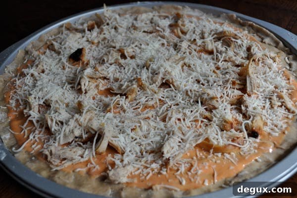 buff-3 buffalo chicken pizza with cheese and chicken