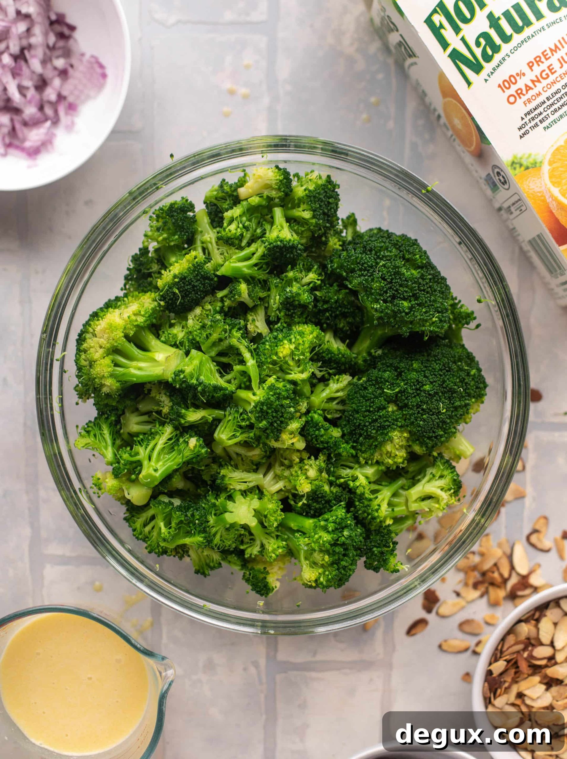 Citrus-Dressed Winter Broccoli Crunch Salad for Bright Flavors 3 winter broccoli crunch salad