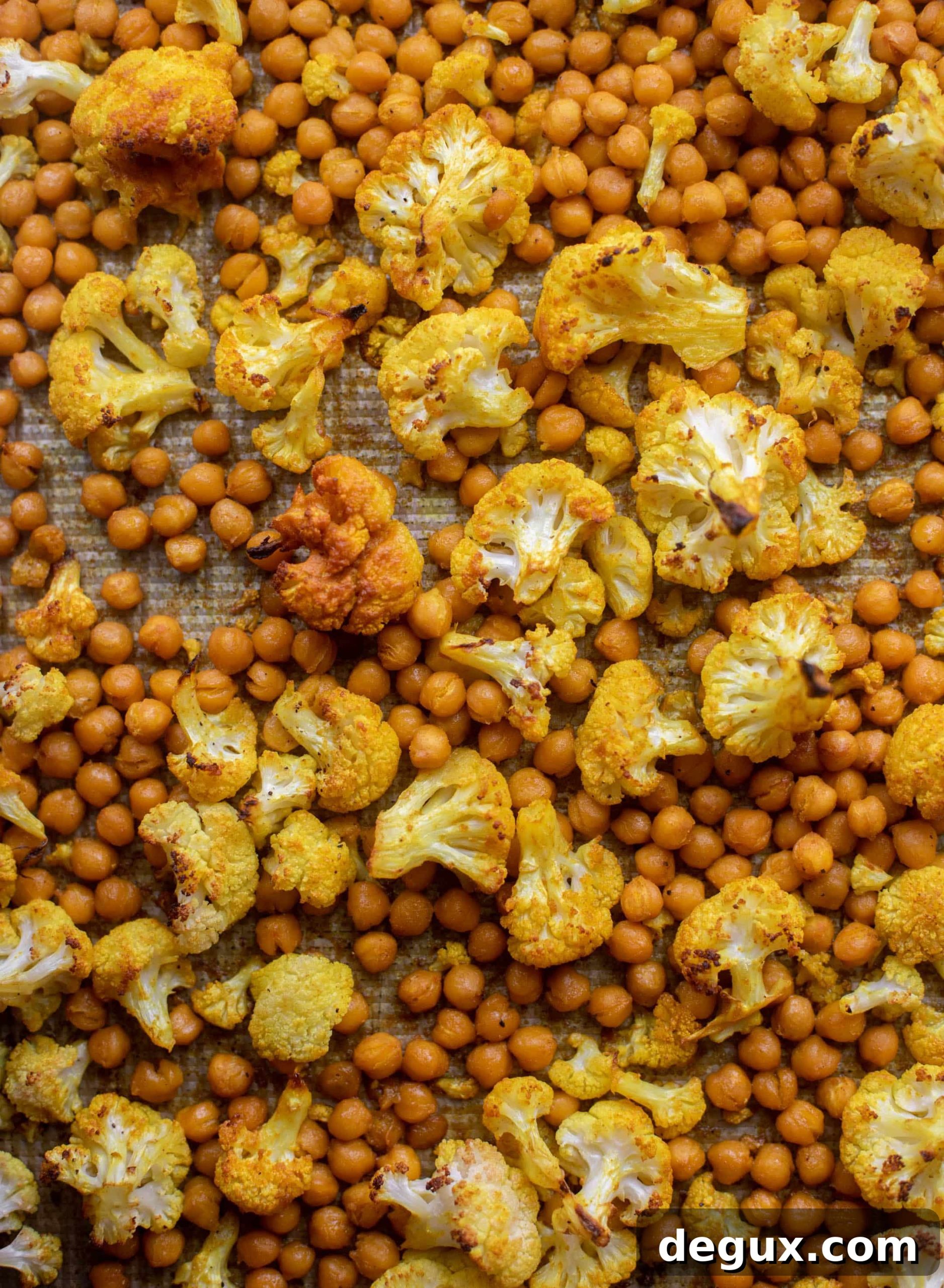 Golden Ginger Cauliflower & Chickpea Bowls for Flavorful Meals 5 cauliflower and chickpeas