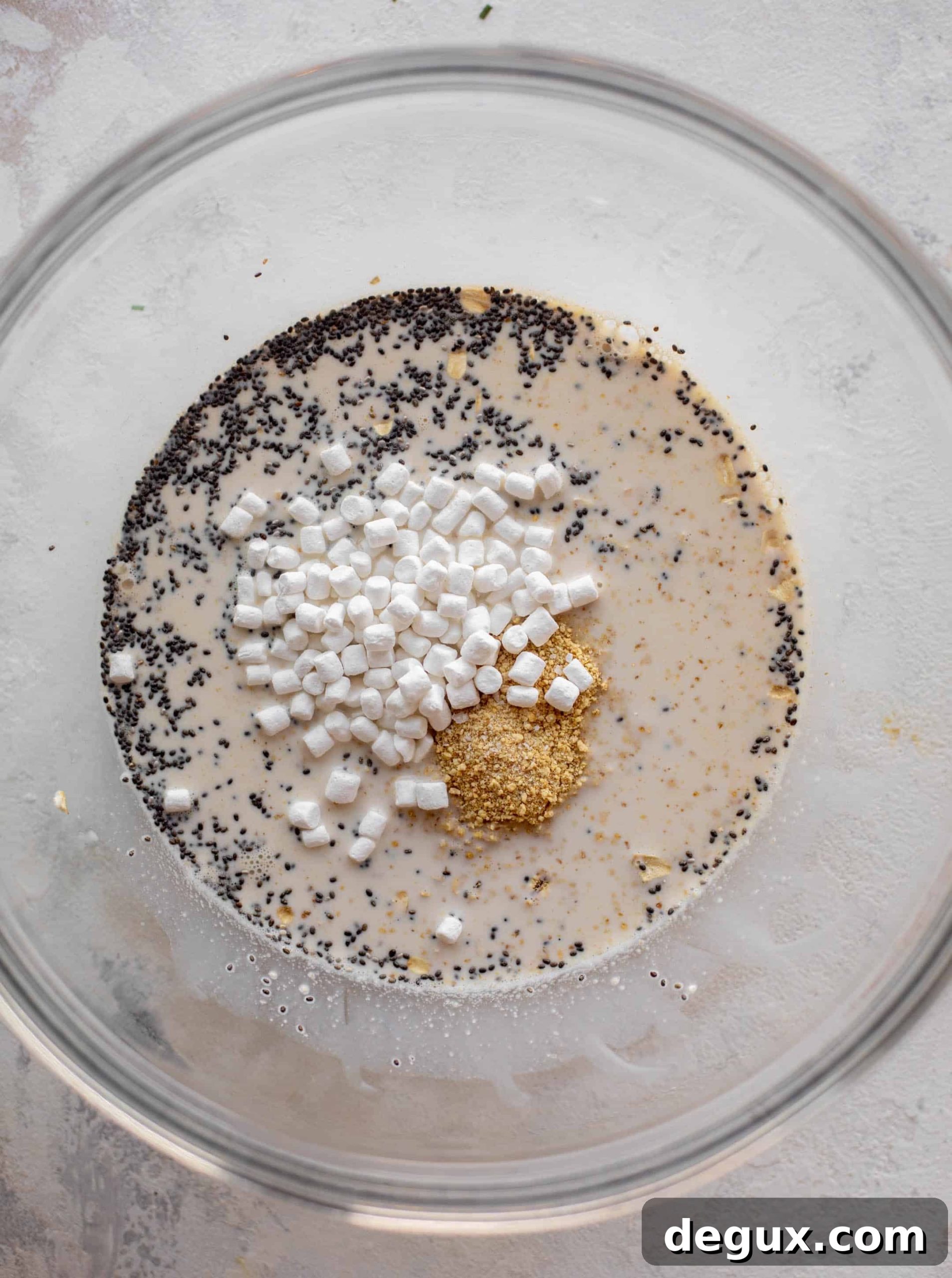 S'mores Overnight Oats Recipe: Creamy Chocolate & Graham Cluster 3 s'mores overnight oats