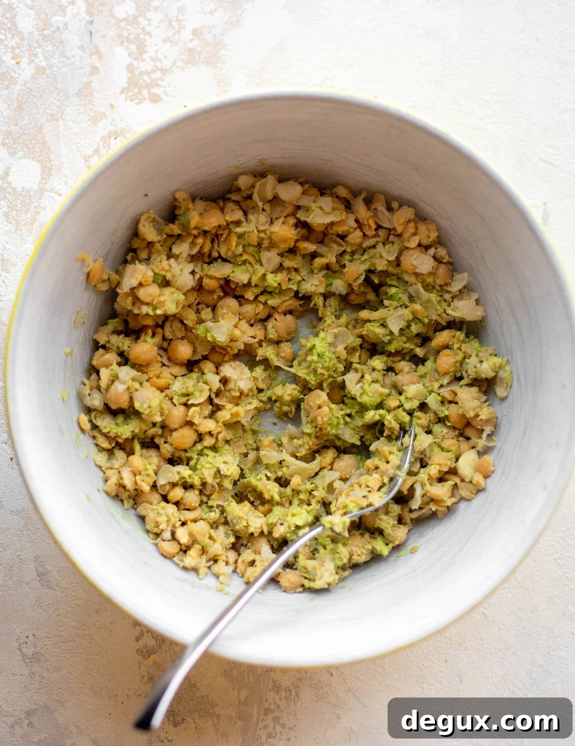 avocado smashed chickpeas