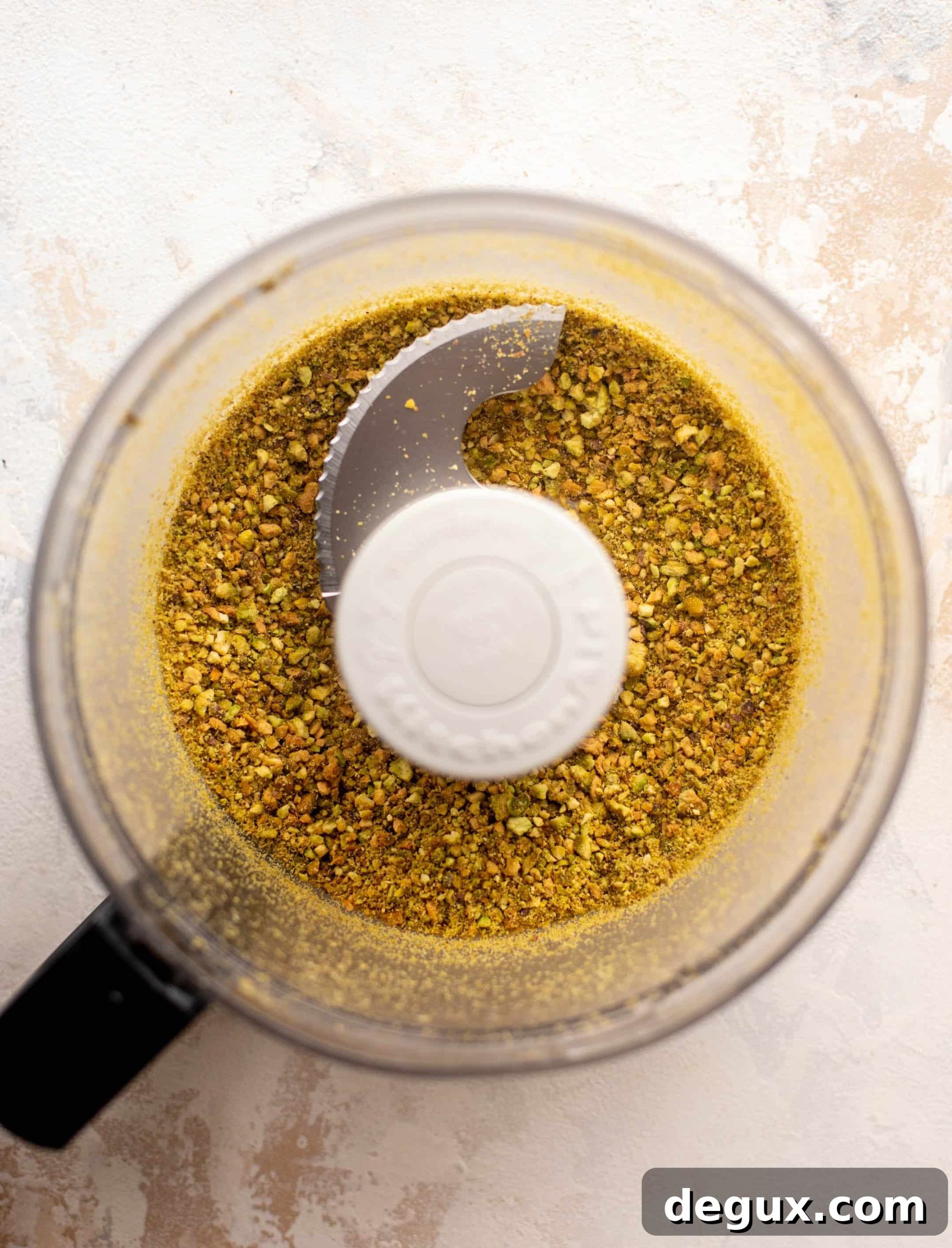 crushed pistachios 