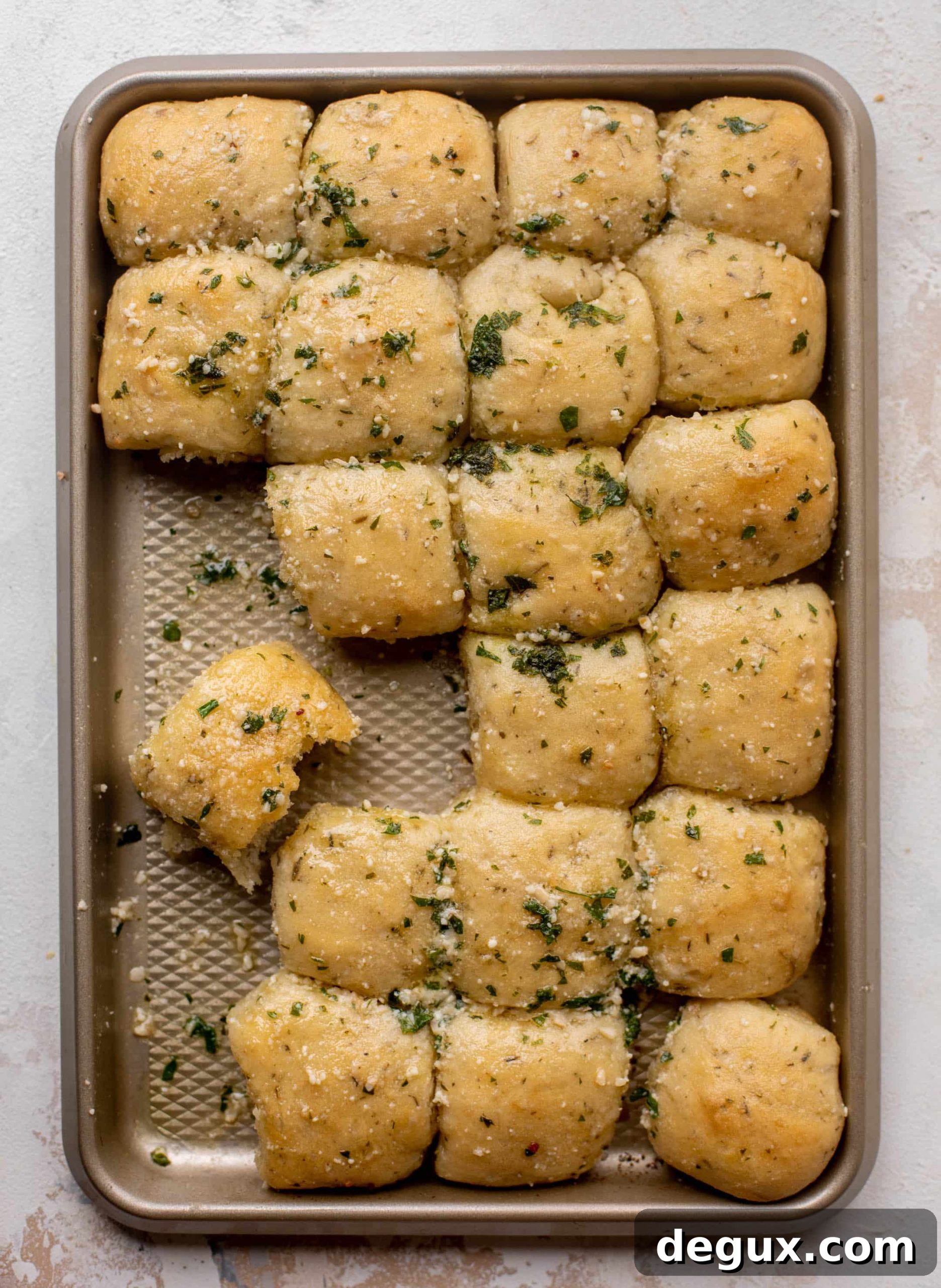 Garlic Butter Pizza Dough Rolls Recipe — Crispy, Cheesy Bites 6 garlic butter pizza rolls