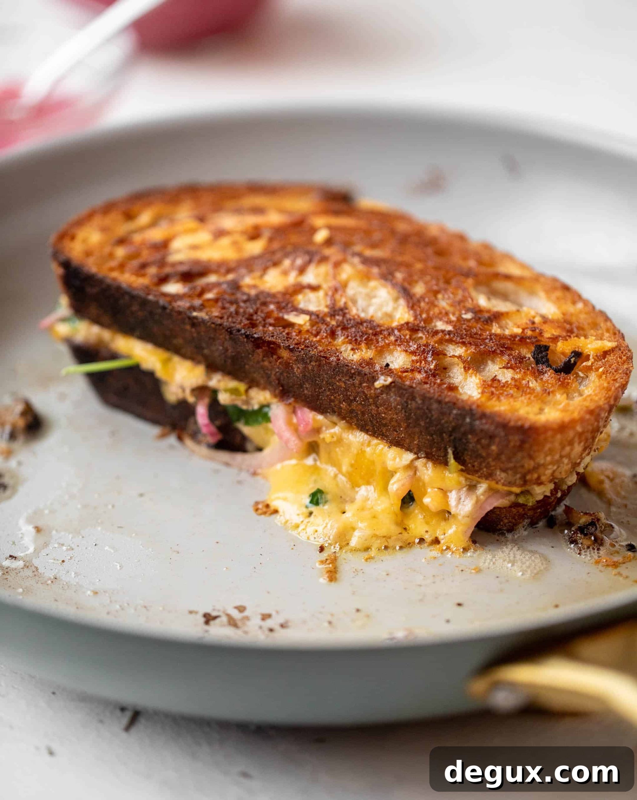 sharp cheddar tuna melts