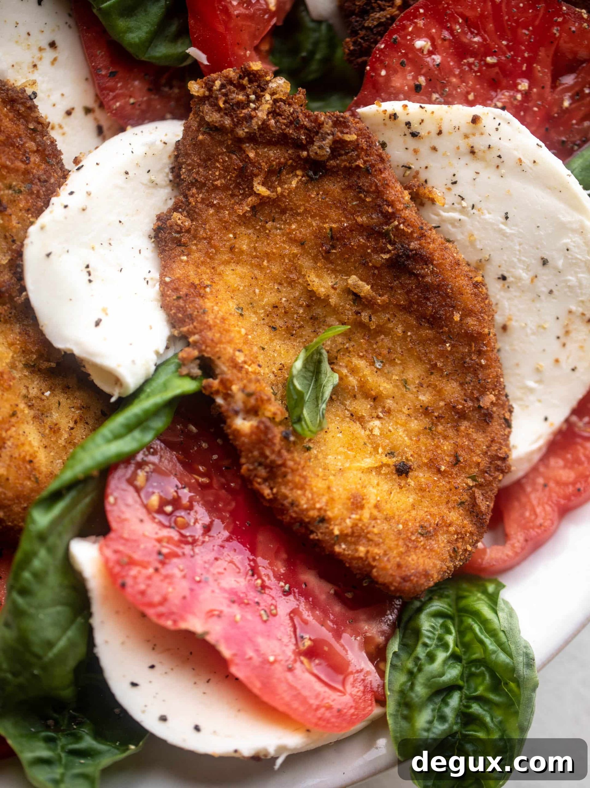 Crispy Caprese Chicken with Balsamic Glaze 5 crispy chicken caprese