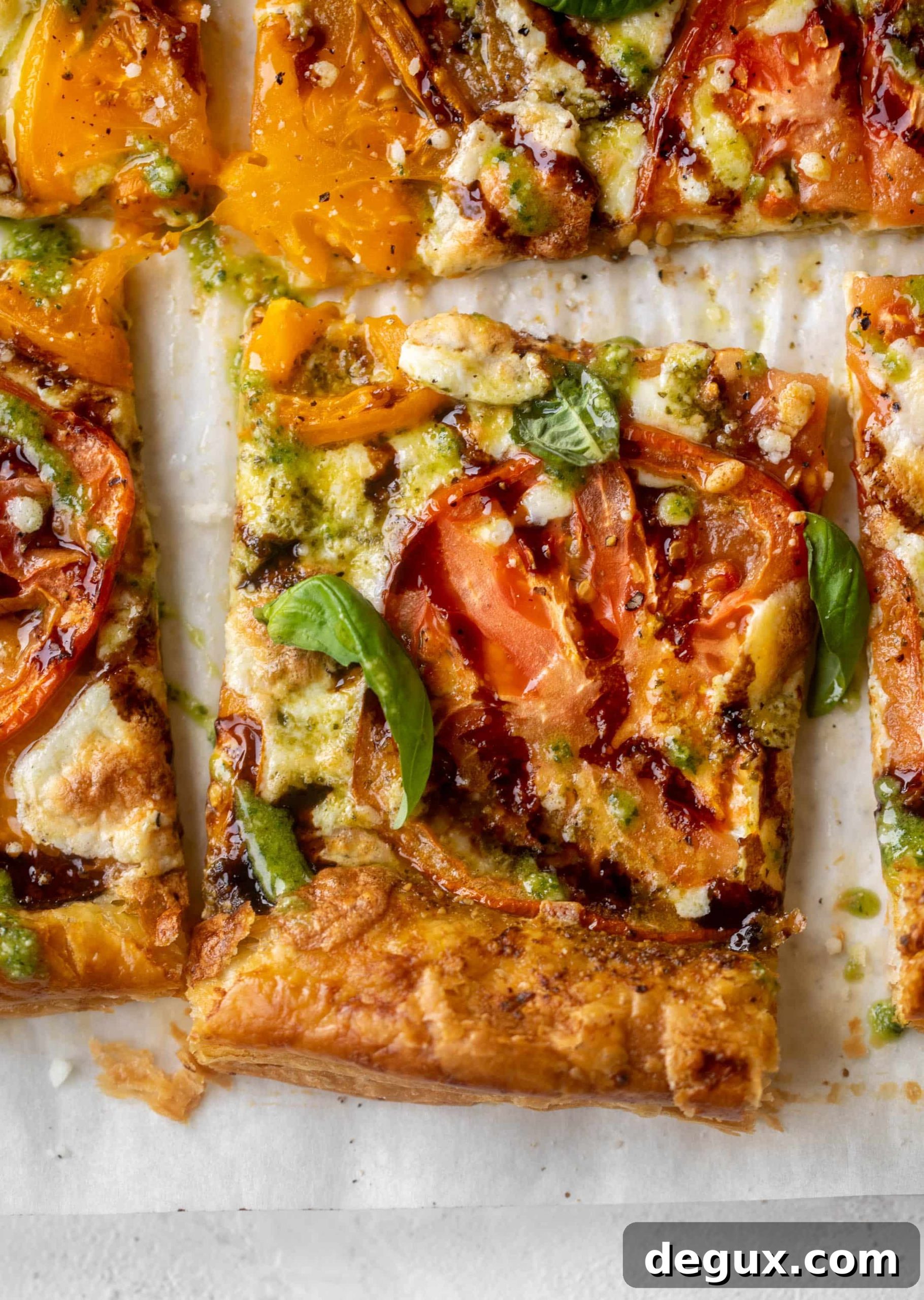 caprese puff pastry pizza