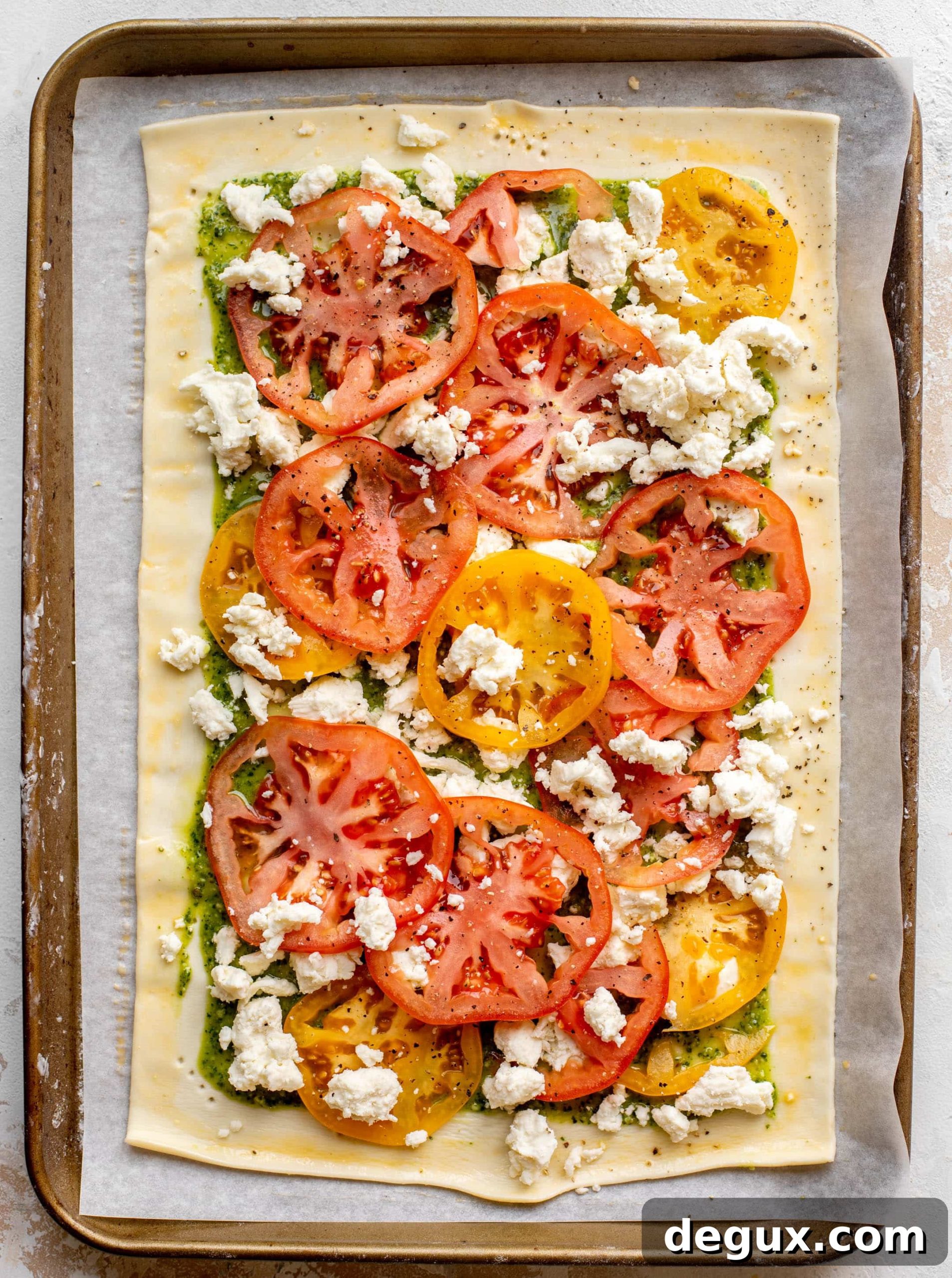 caprese puff pastry pizza