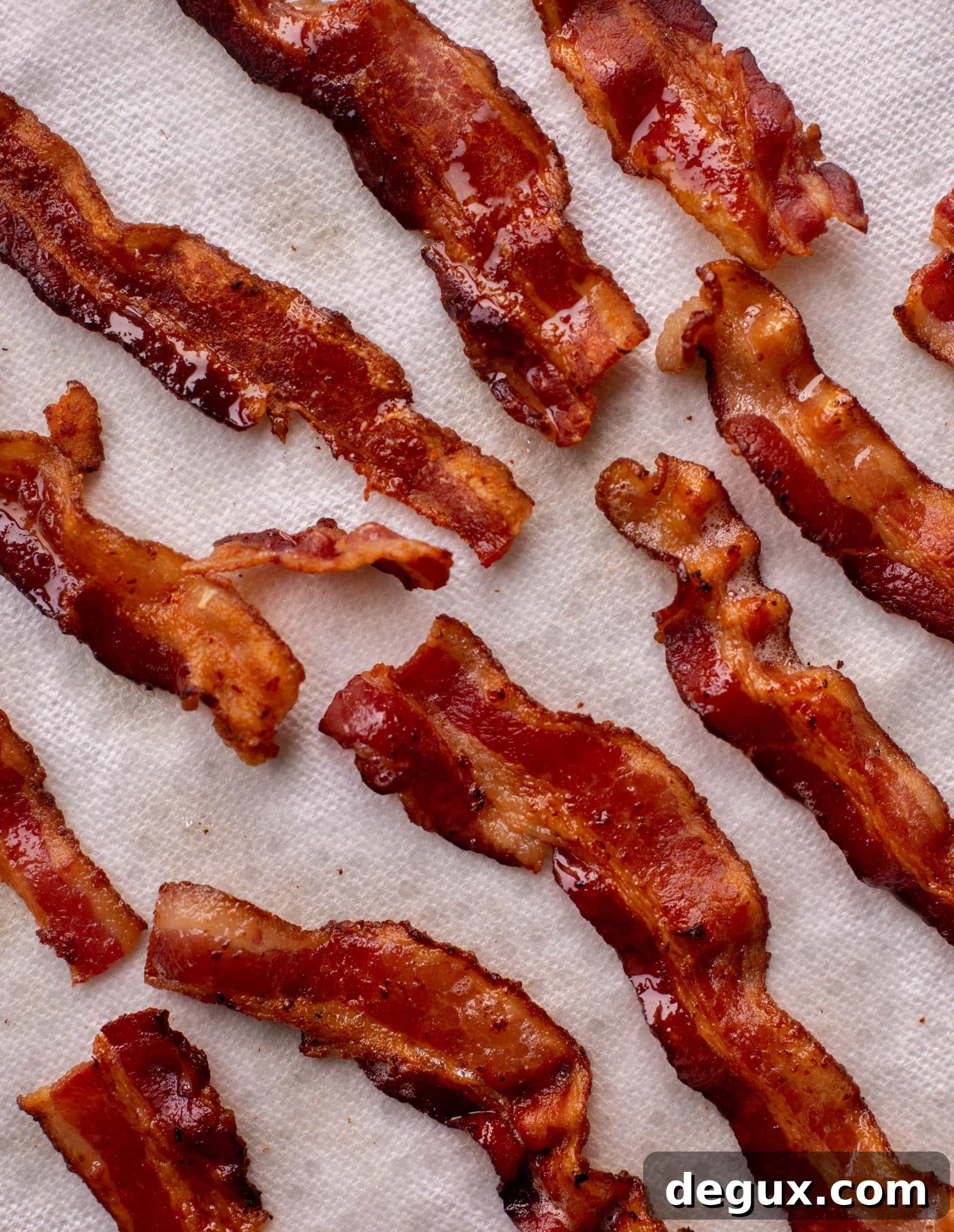 Blue Cheese BLT Sandwich Recipe: Crispy Bacon & Creamy Flavor 5 fried bacon