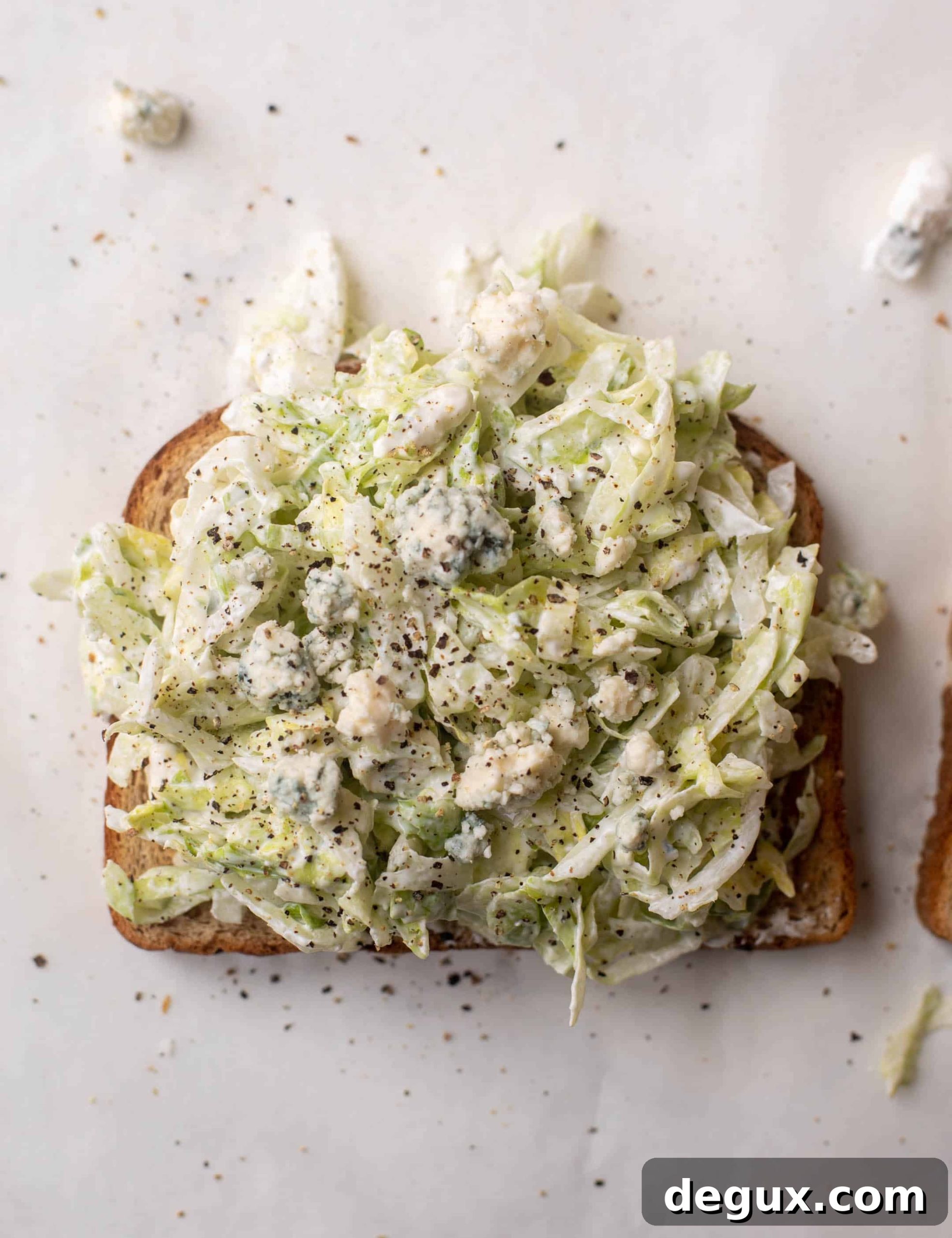 Blue Cheese BLT Sandwich Recipe: Crispy Bacon & Creamy Flavor 7 blue cheese BLTs