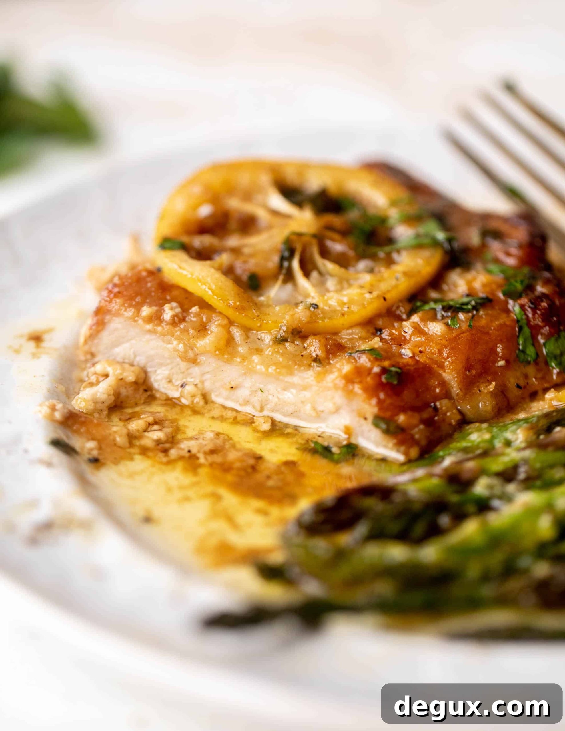 Juicy Lemon-Butter Pork Chops with Garlic and Herbs 8 lemon butter pork chops