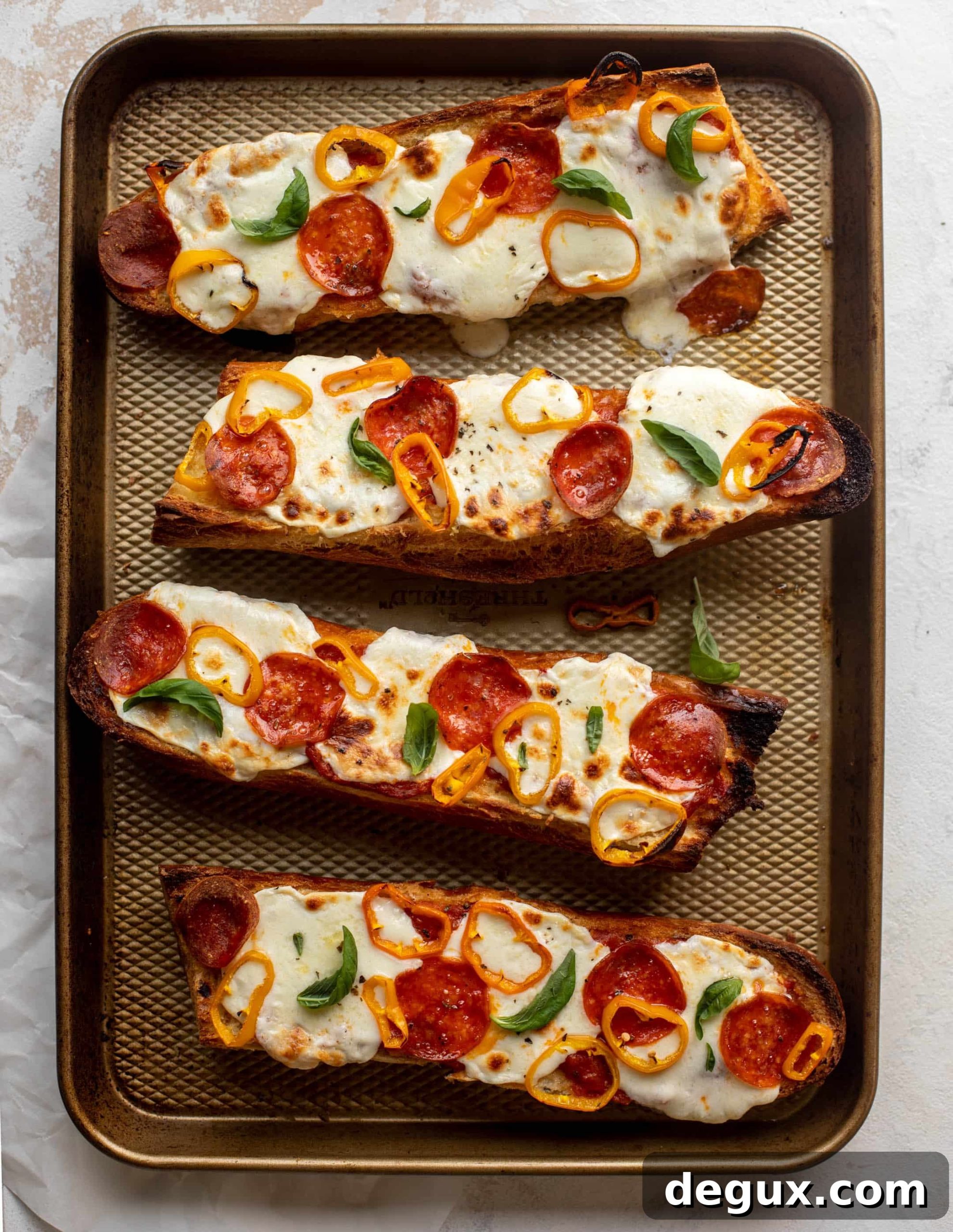 garlic bread pizza