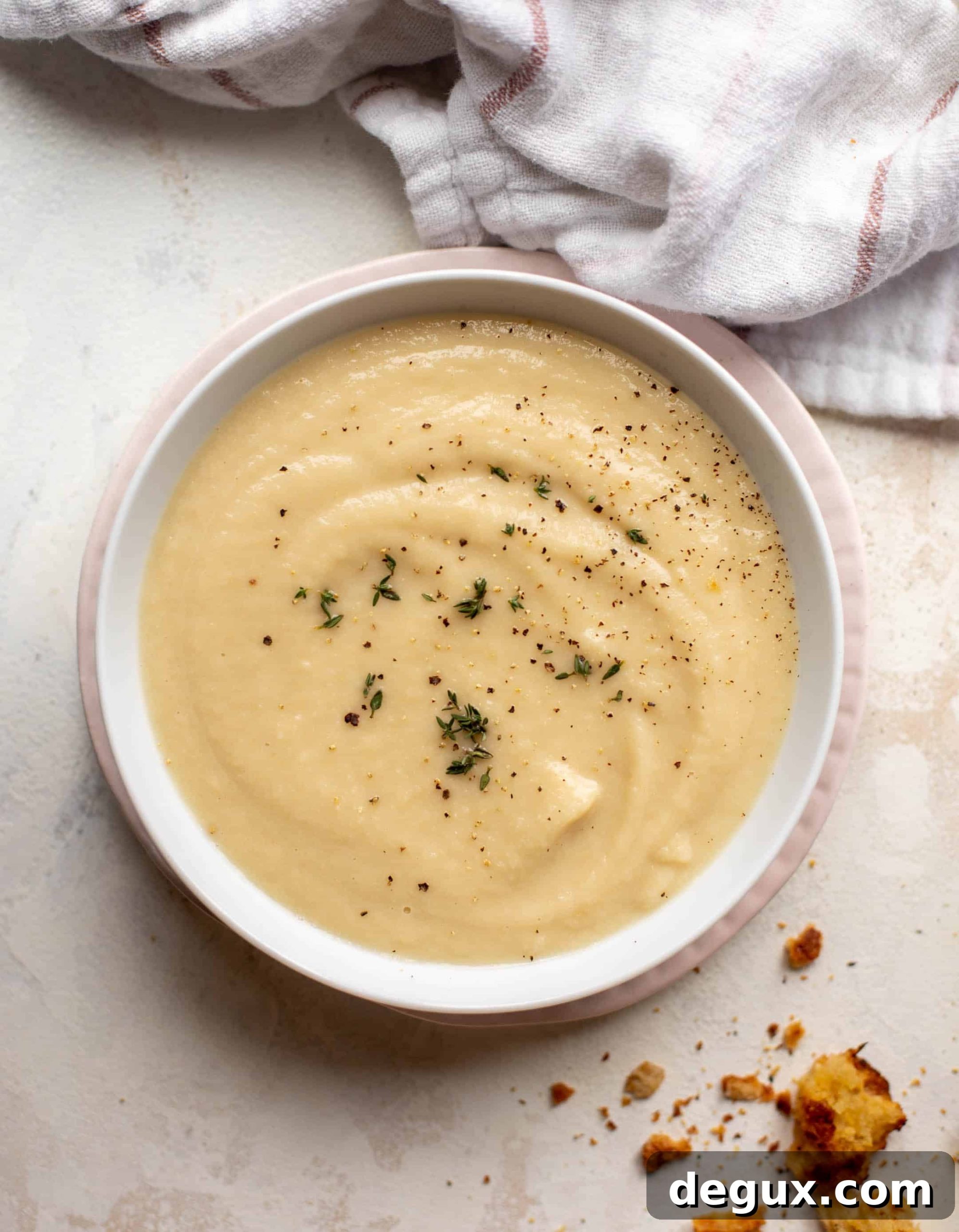 Creamy Cauliflower and White Bean Soup with Mustard Croutons 7 cauliflower white bean soup with mustardy croutons