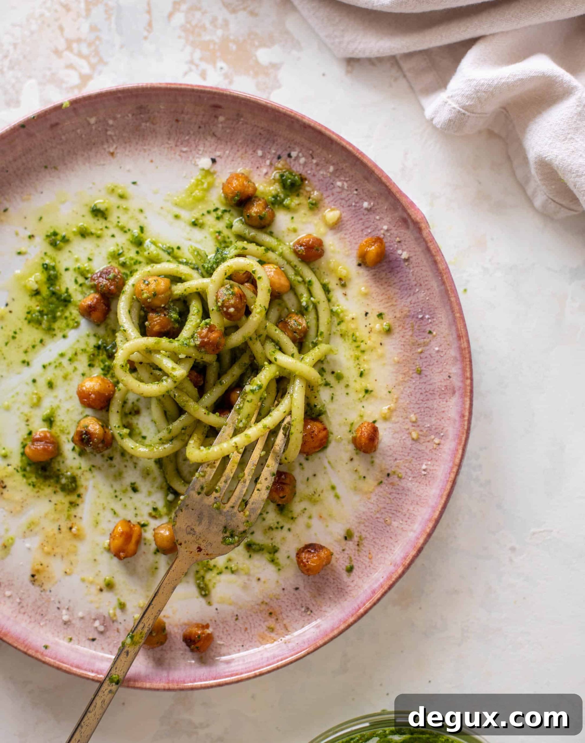 Kale Pesto Pasta with Crispy Roasted Chickpeas 11 kale pesto pasta with roasted chickpeas