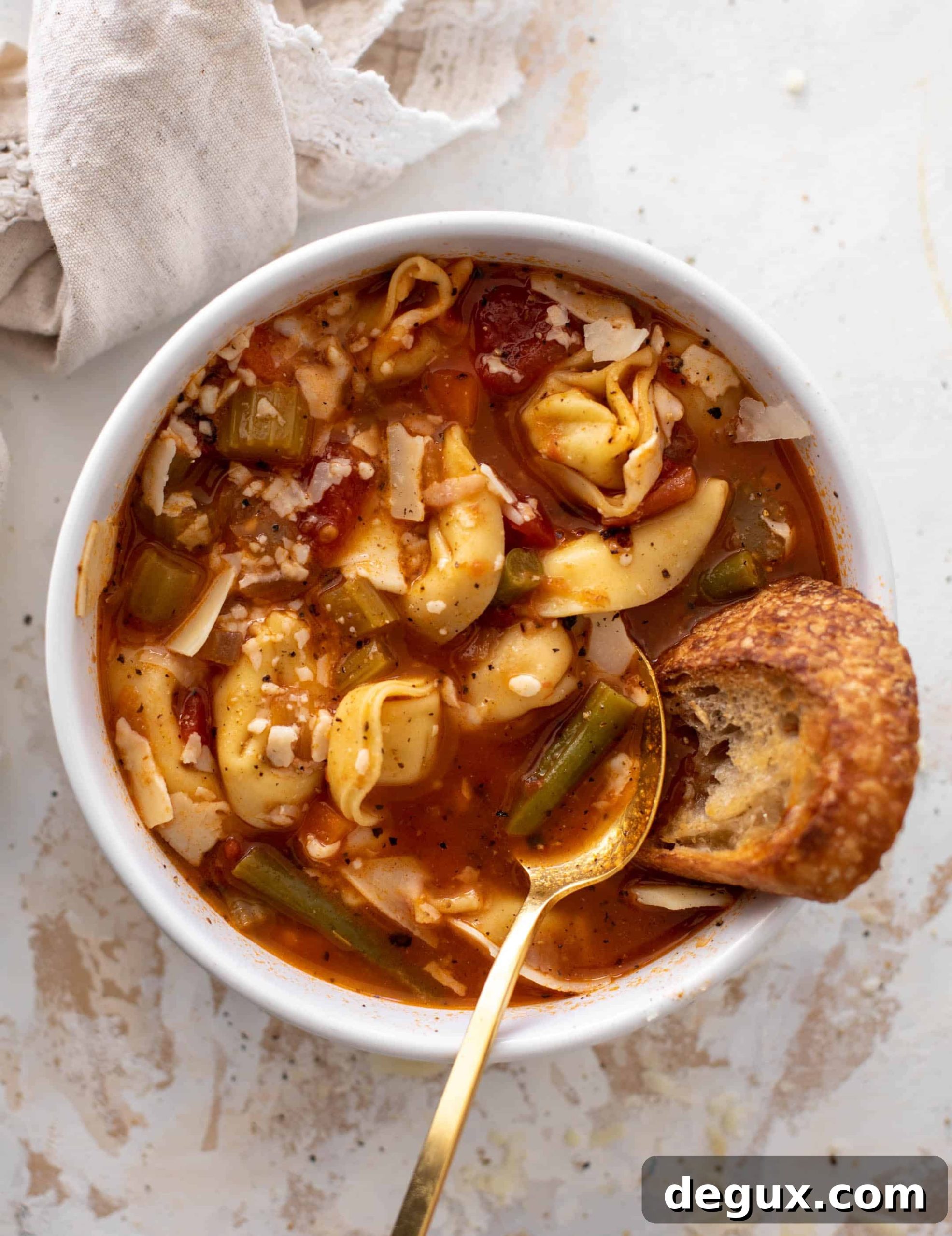 Cheese Tortellini Minestrone: Hearty Italian Soup Recipe 13 cheese tortellini minestrone