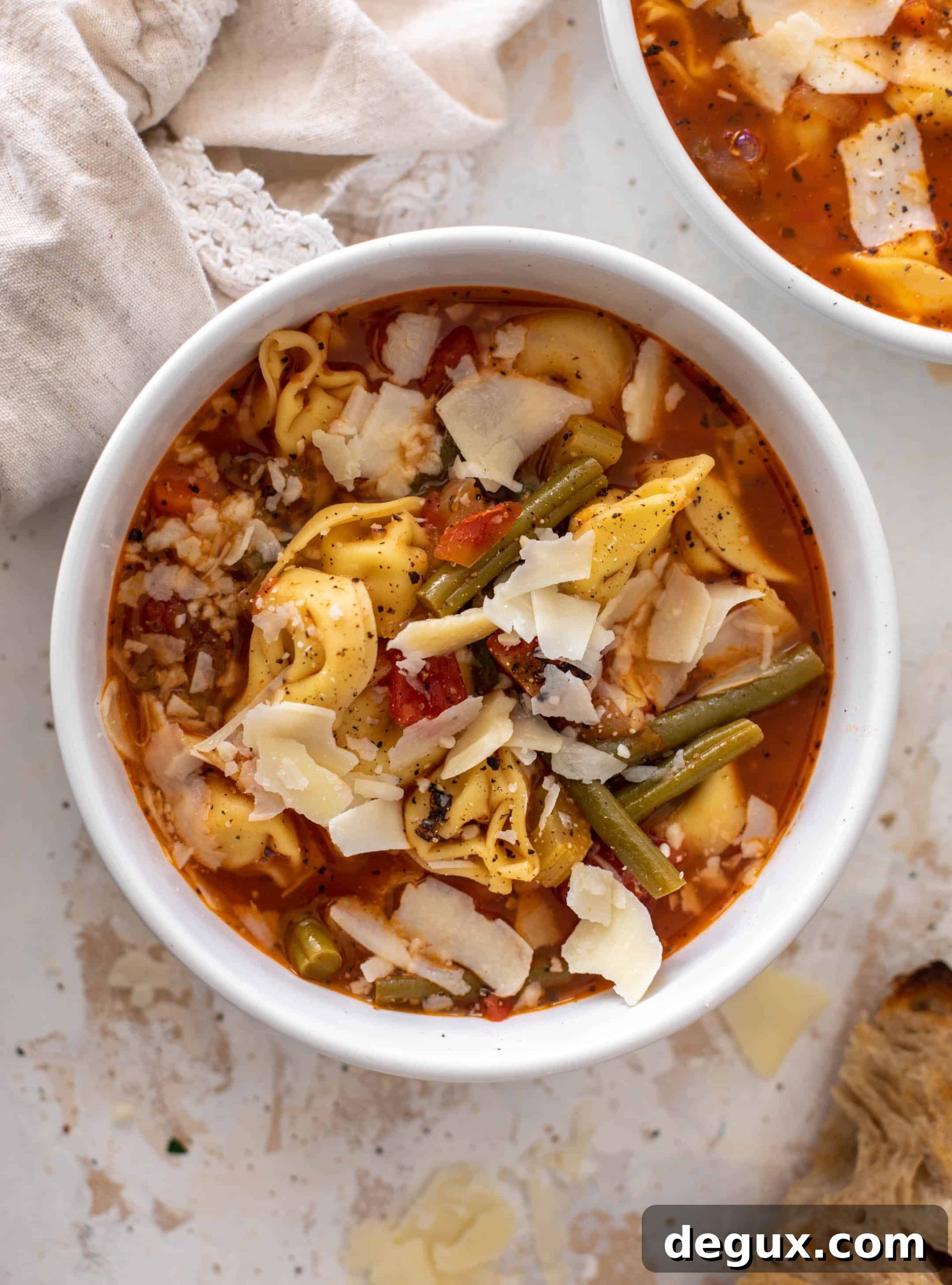Cheese Tortellini Minestrone: Hearty Italian Soup Recipe 8 cheese tortellini minestrone