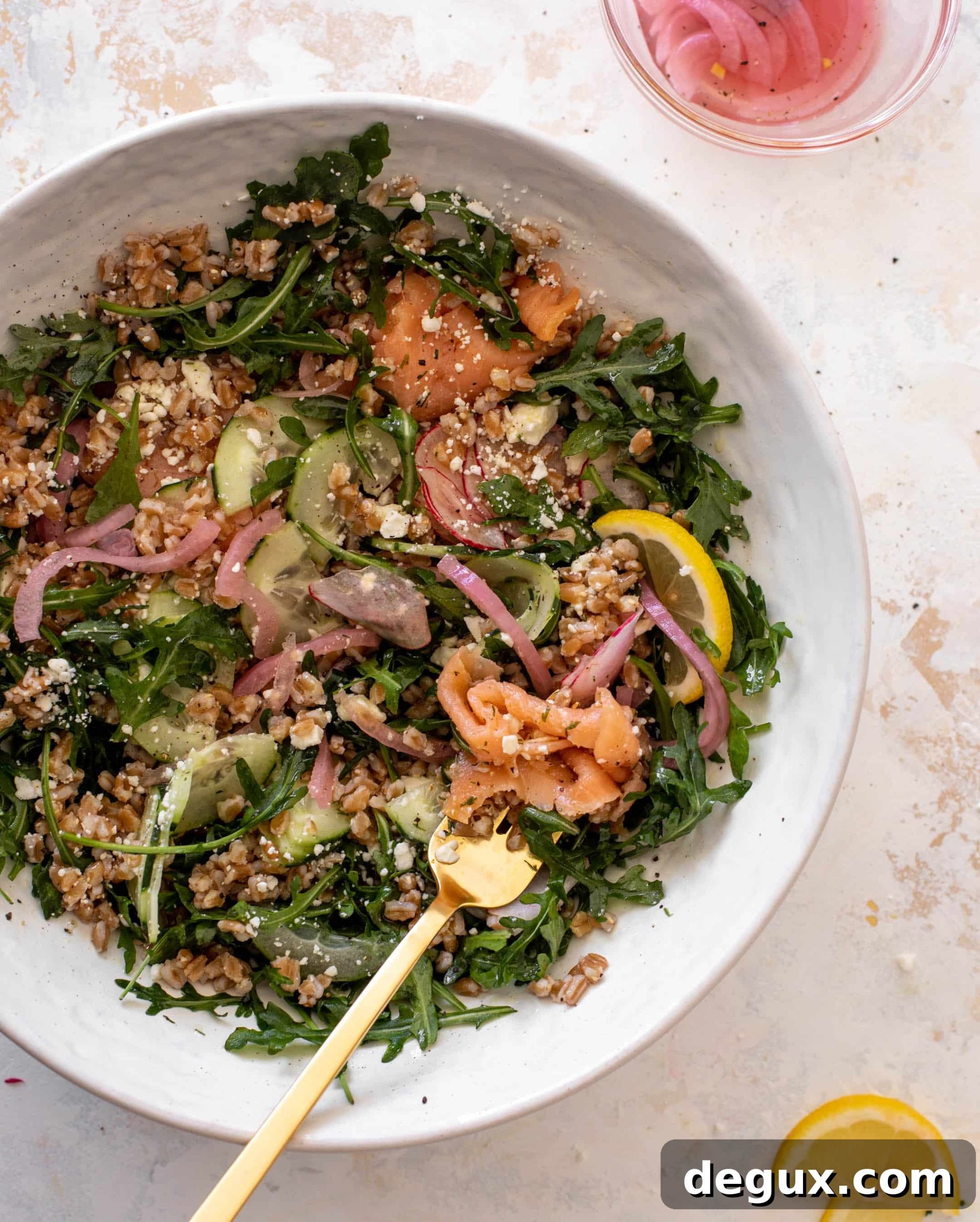 Smoked Salmon Farro Bowl Recipes for Quick Weeknight Meals 2 smoked salmon farro salad
