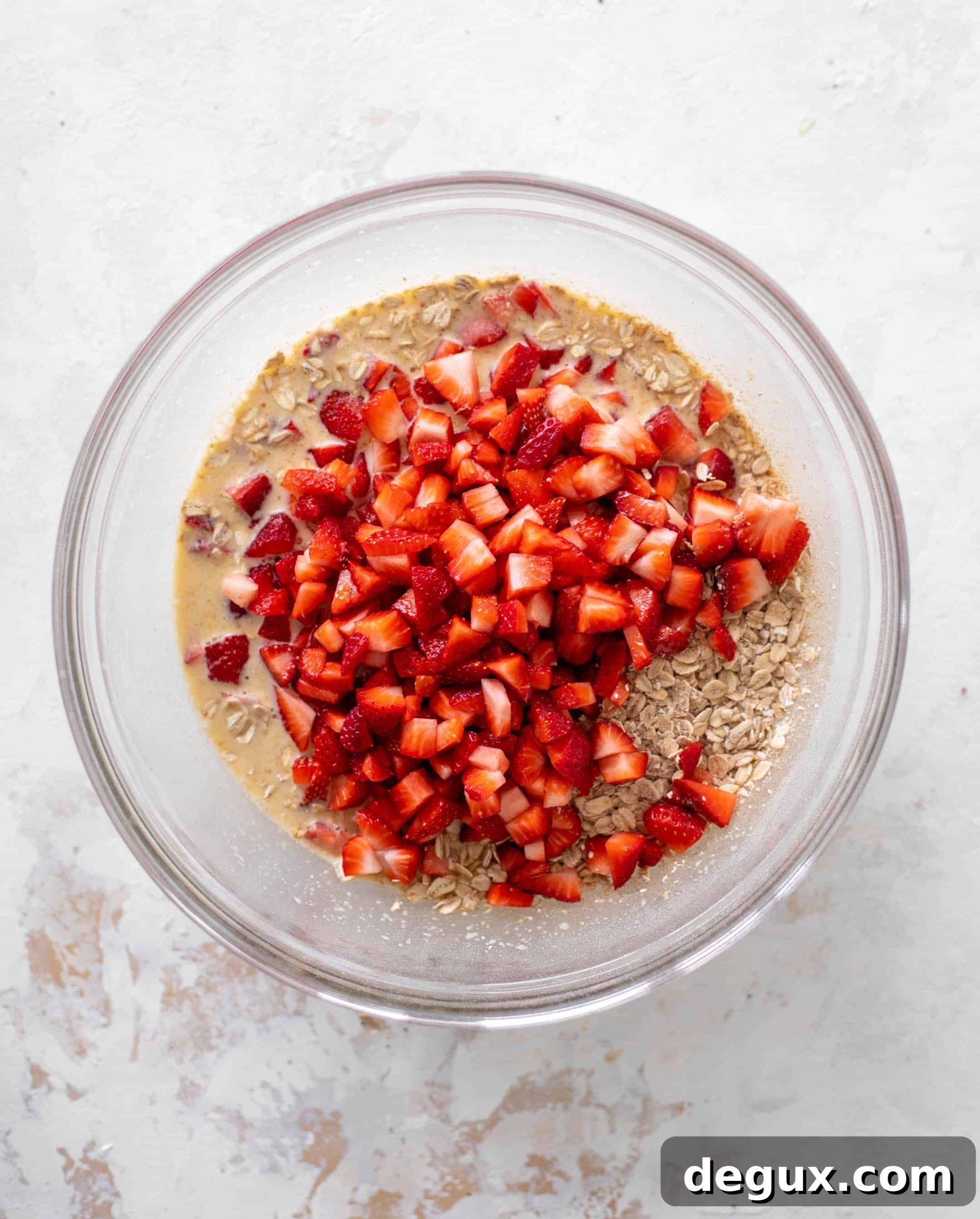 strawberries and cream oatmeal cups