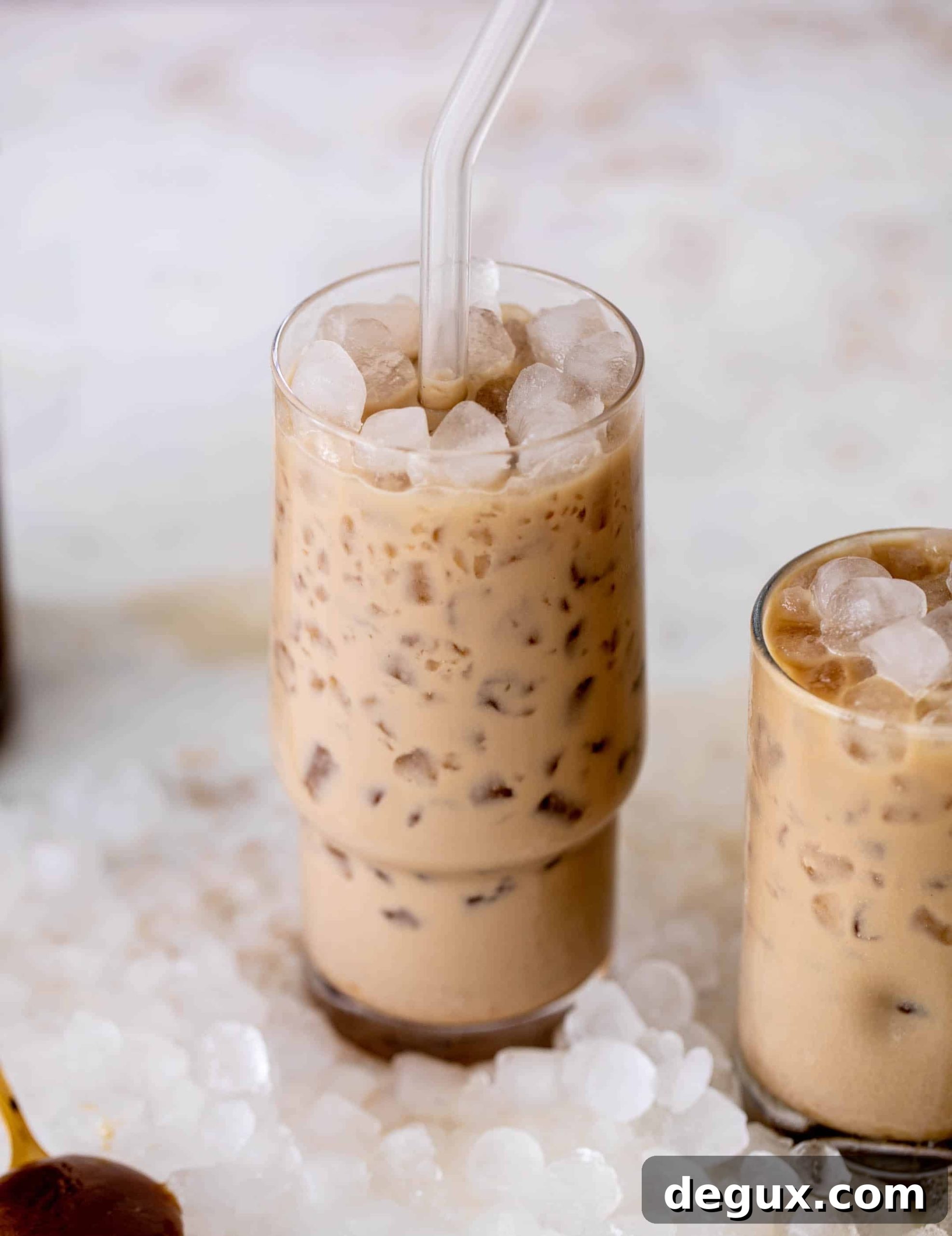 Peanut Butter Iced Latte Recipe: Creamy Cold Coffee Drink 7 peanut butter iced lattes