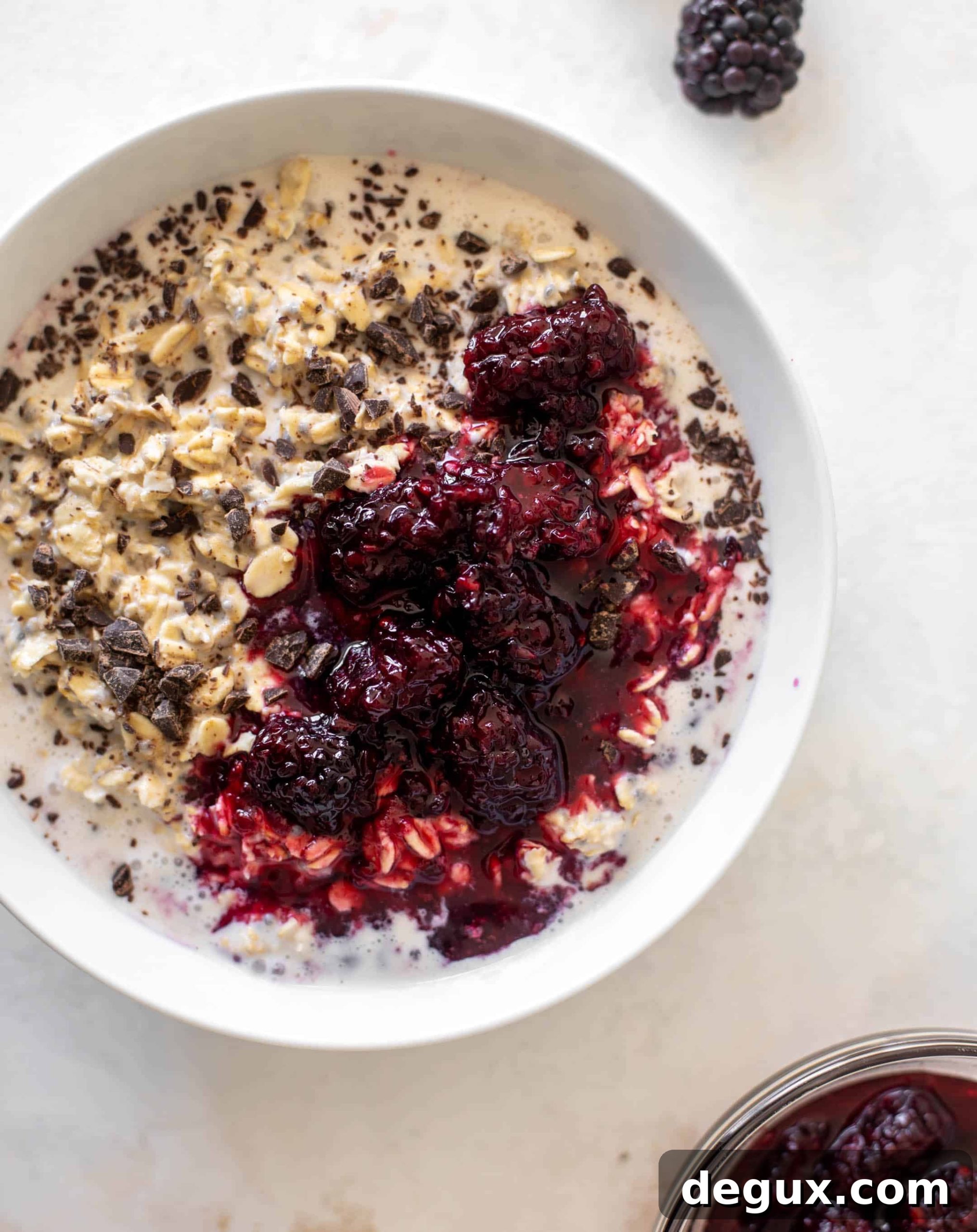 blackberry chip overnight oats