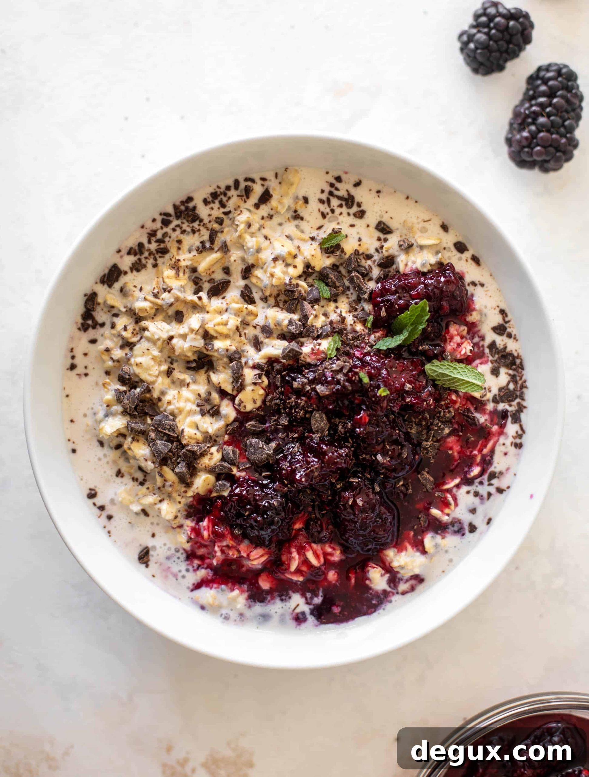 blackberry chip overnight oats