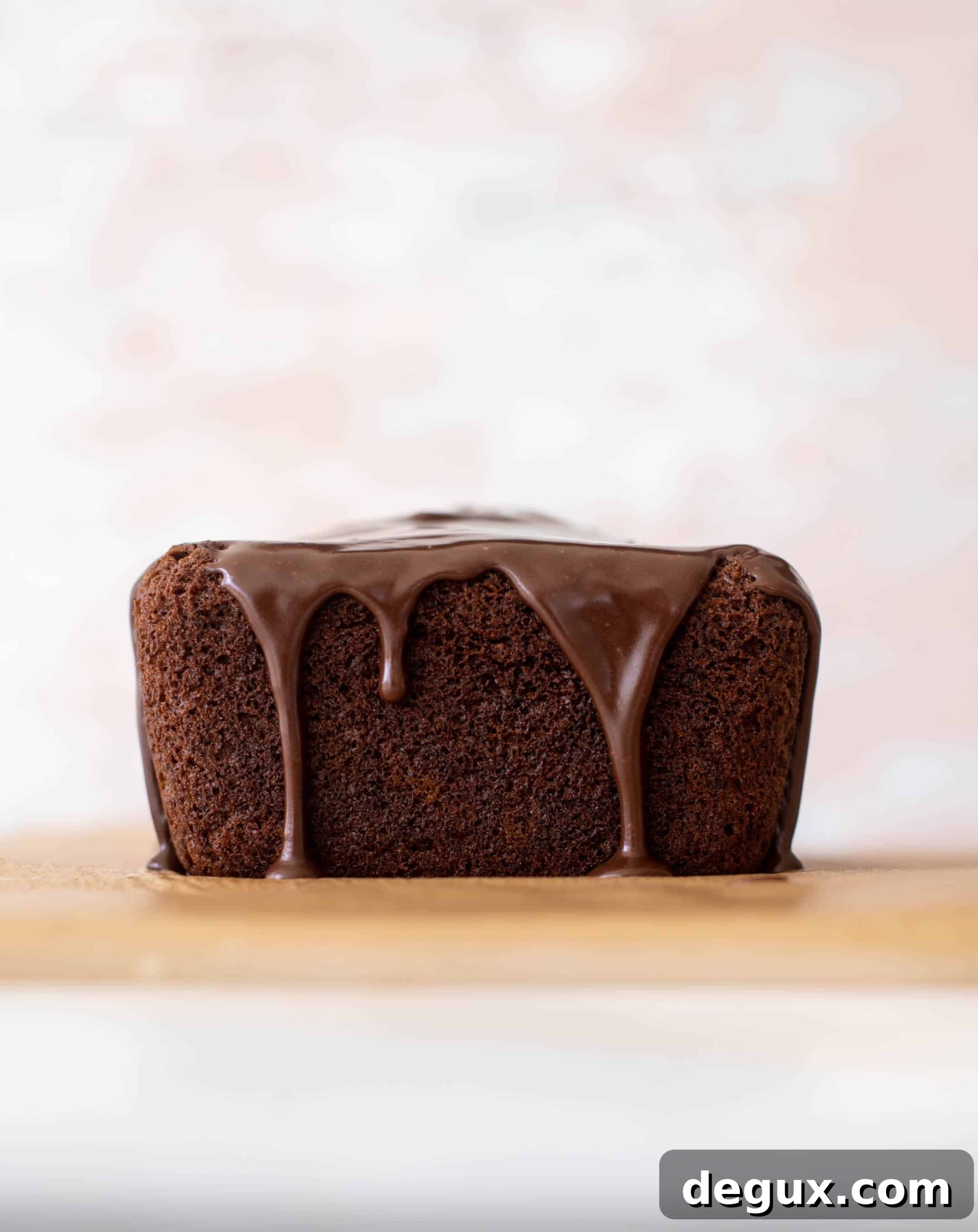 Chocolate-Glazed Banana Bread Recipe with Moist Texture 8 chocolate glazed banana bread