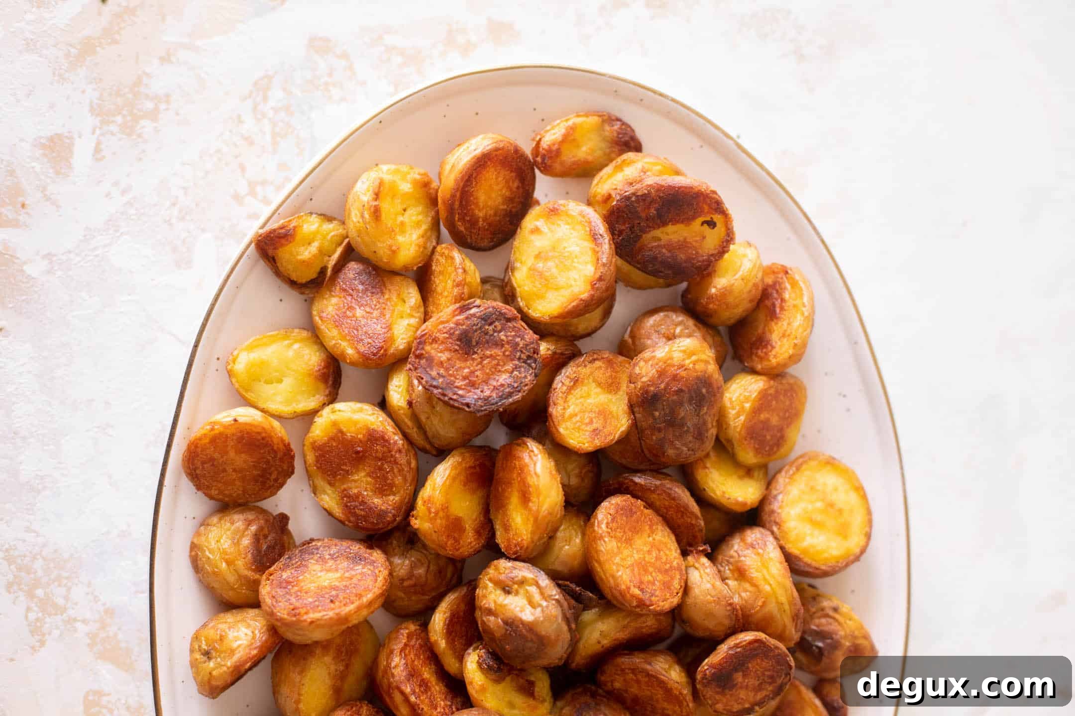 Herby Garlic-Crisped Potatoes with Mixed Fresh Herbs 3 best crispy roasted potatoes with herbs