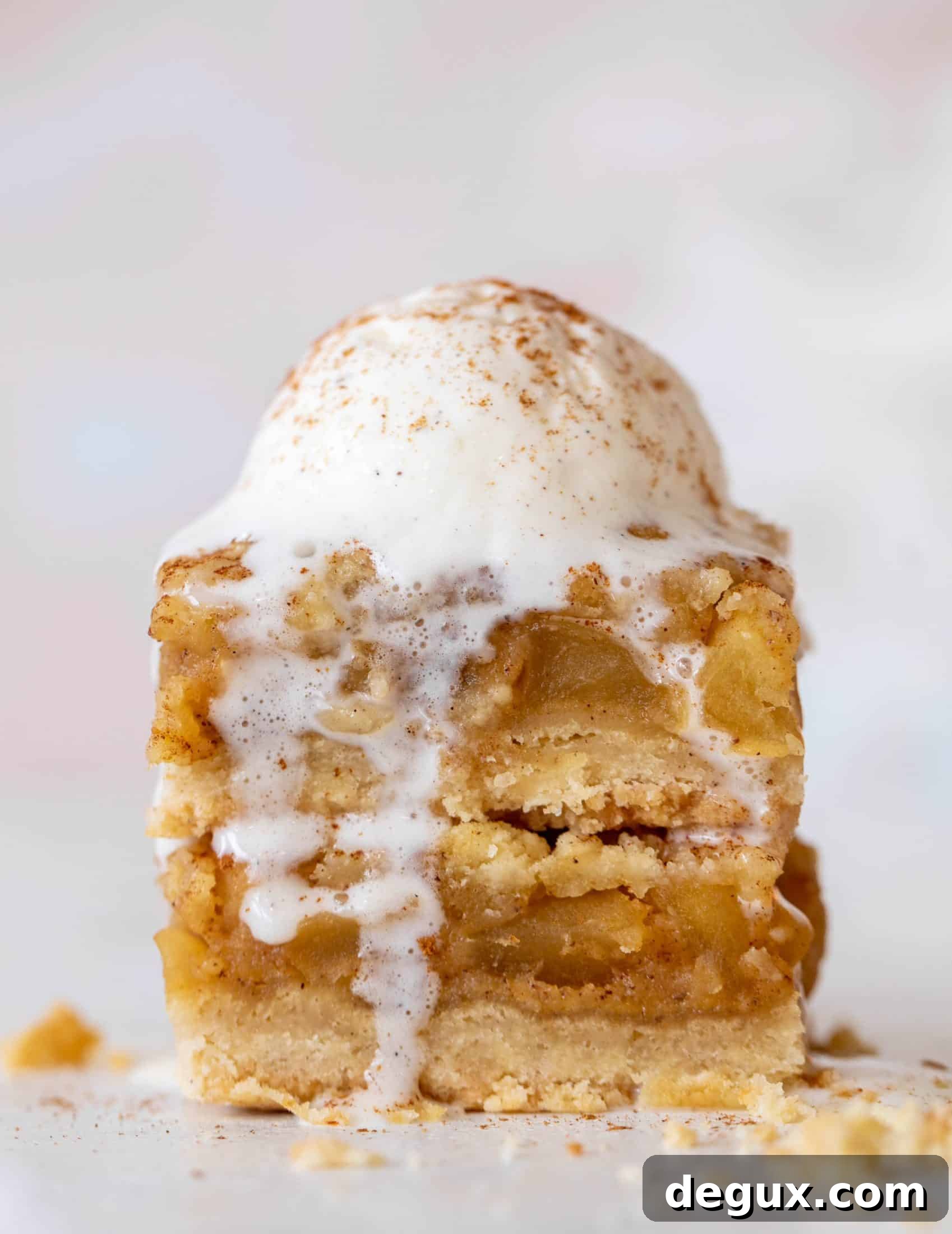 apple pie cobbler bars