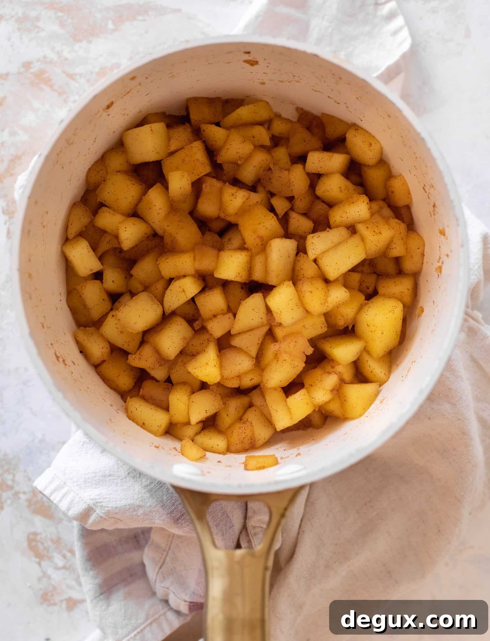 apple pie cobbler bars