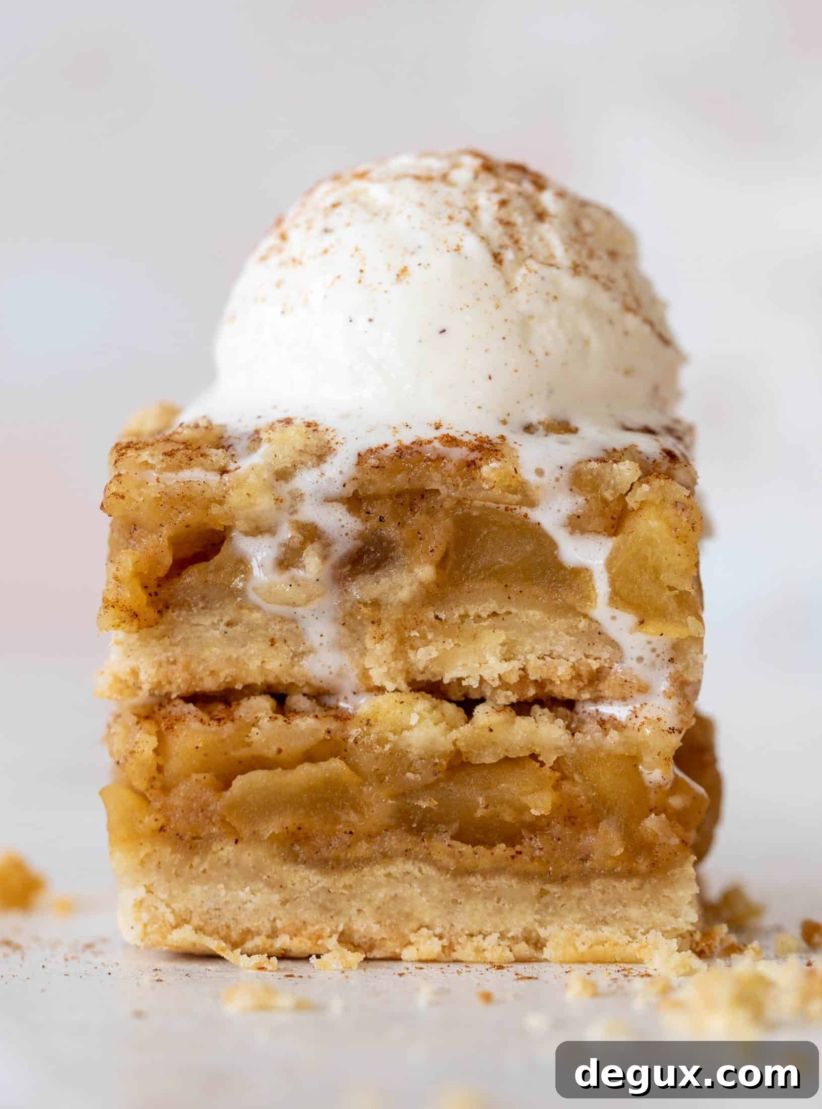 apple pie cobbler bars