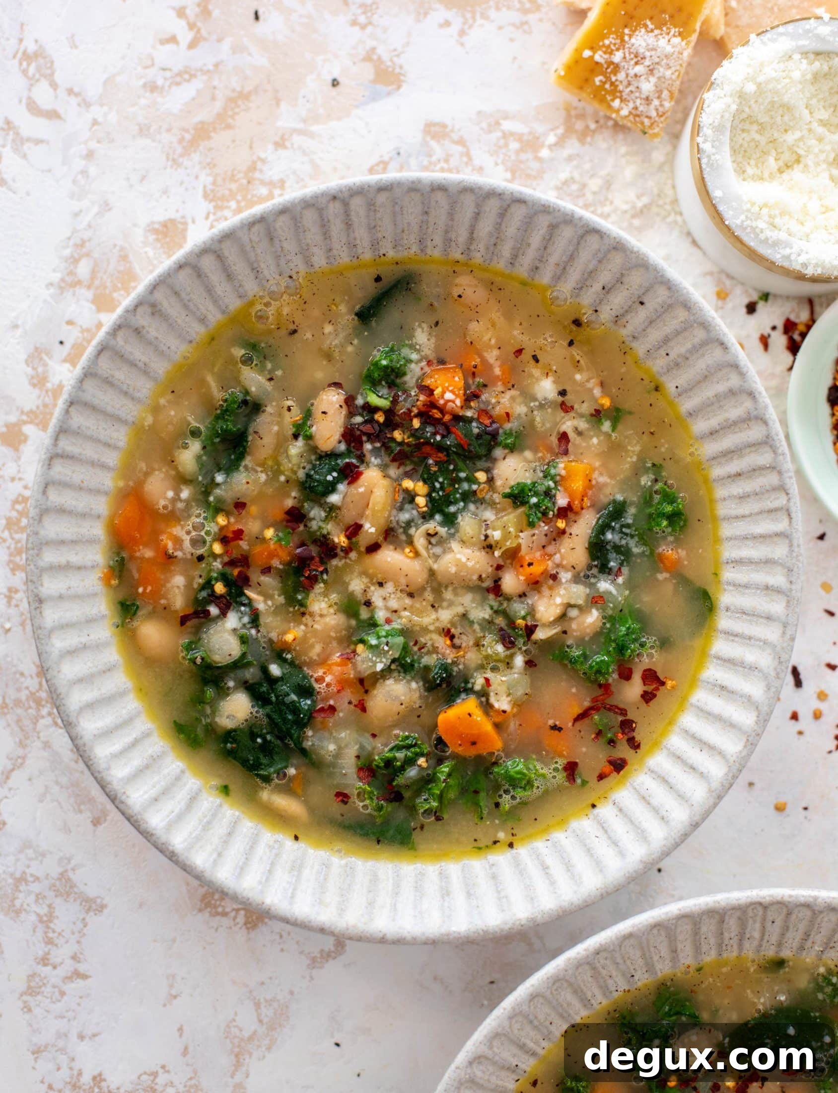 Creamy White Bean and Greens Soup with Garlic and Lemon 5 cozy white bean kale soup
