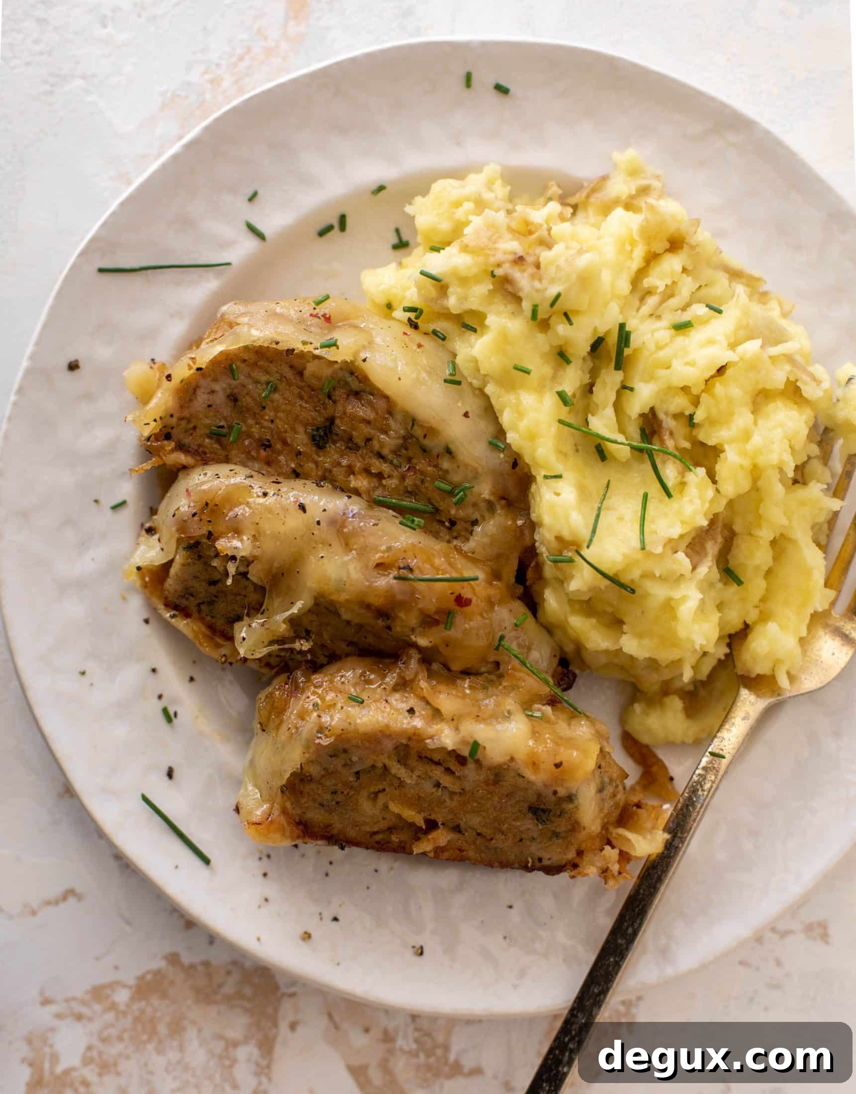 French Onion Chicken Meatloaf Recipe with Caramelized Onions 15 french onion chicken meatloaf