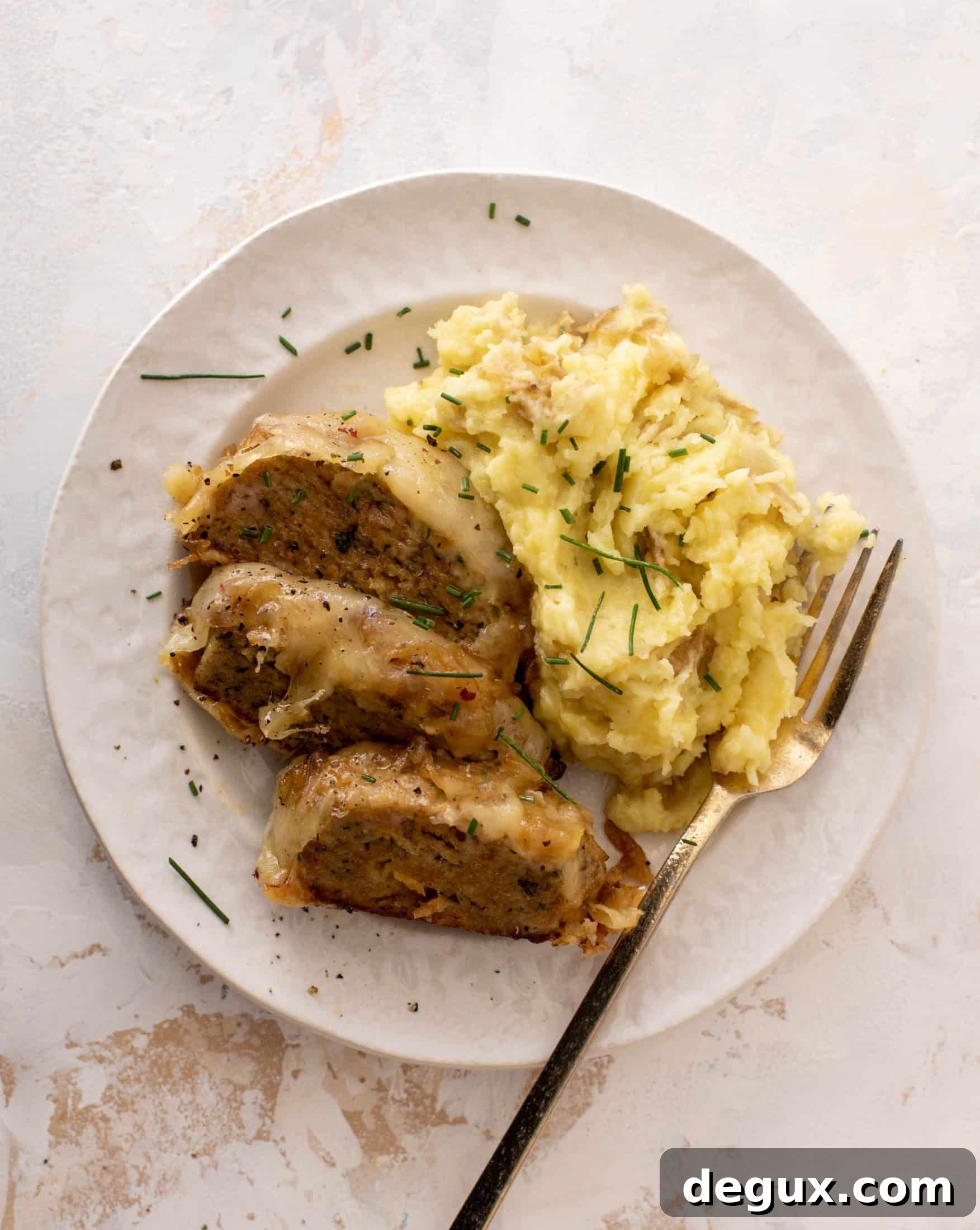 French Onion Chicken Meatloaf Recipe with Caramelized Onions 4 french onion chicken meatloaf