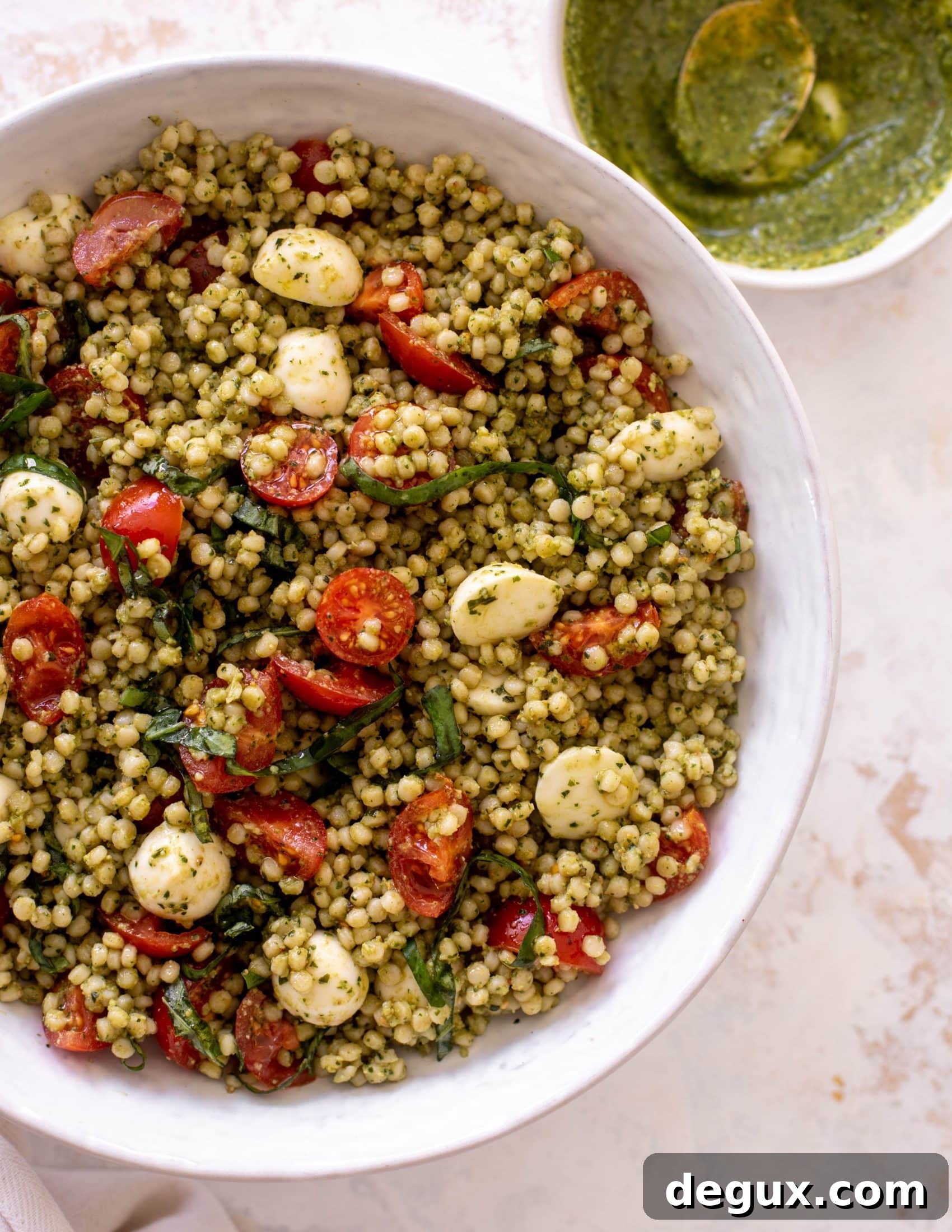 Pesto Caprese Couscous with Cherry Tomatoes & Mozzarella 8 easy caprese couscous