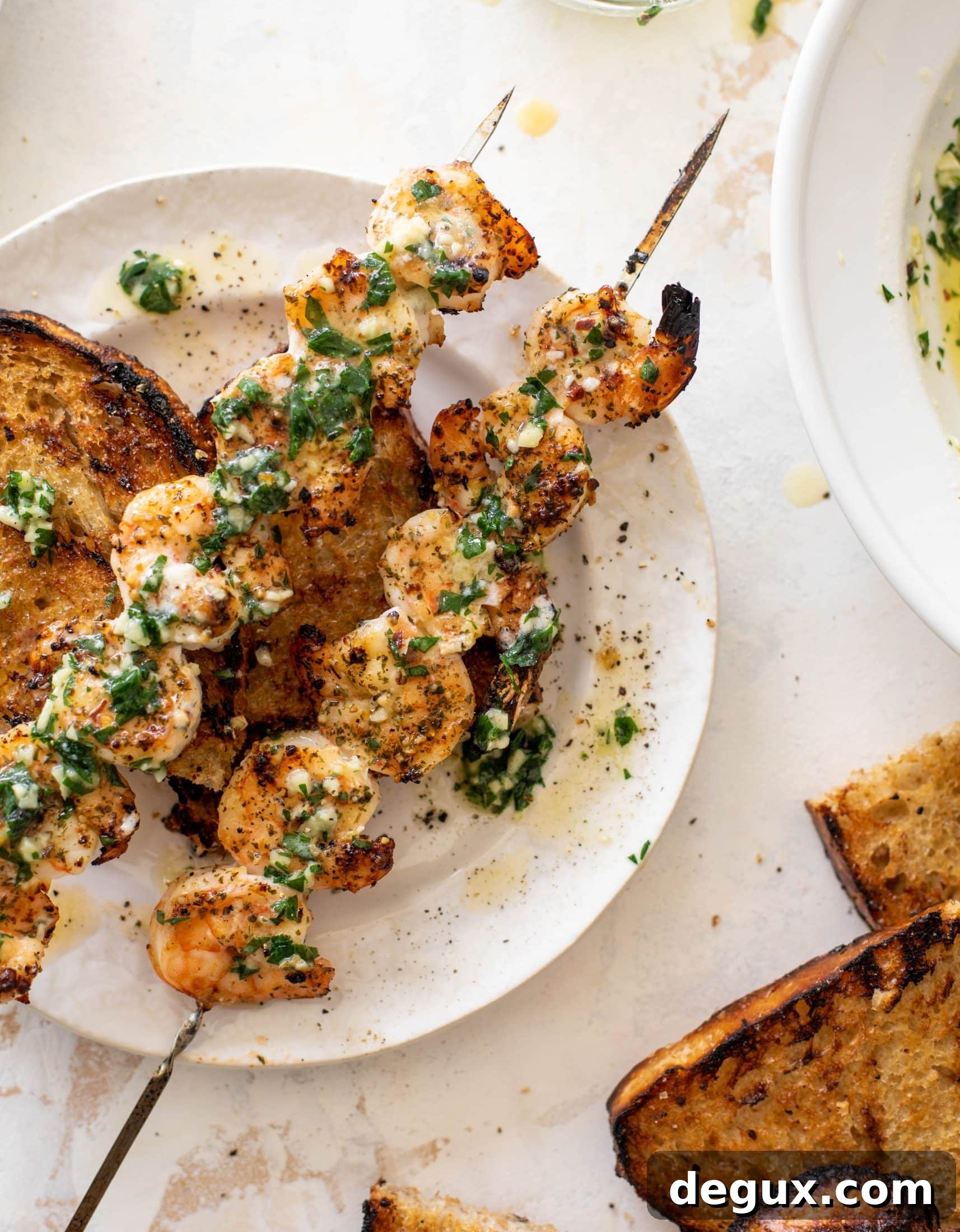 Grilled Garlic Butter Shrimp with Crispy Bread 7 garlic butter grilled shrimp and bread