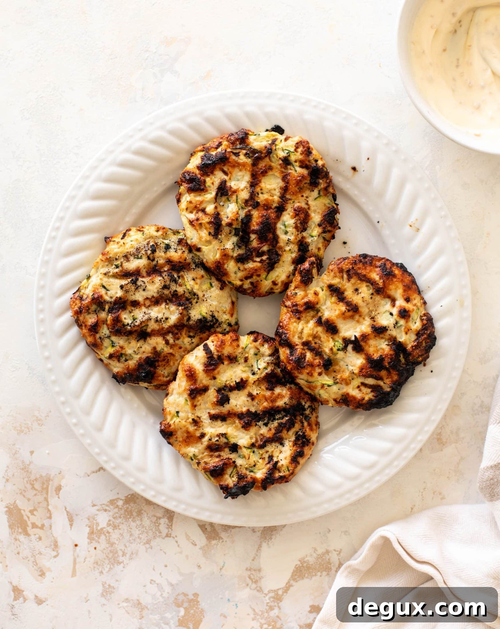 grilled zucchini chicken burgers